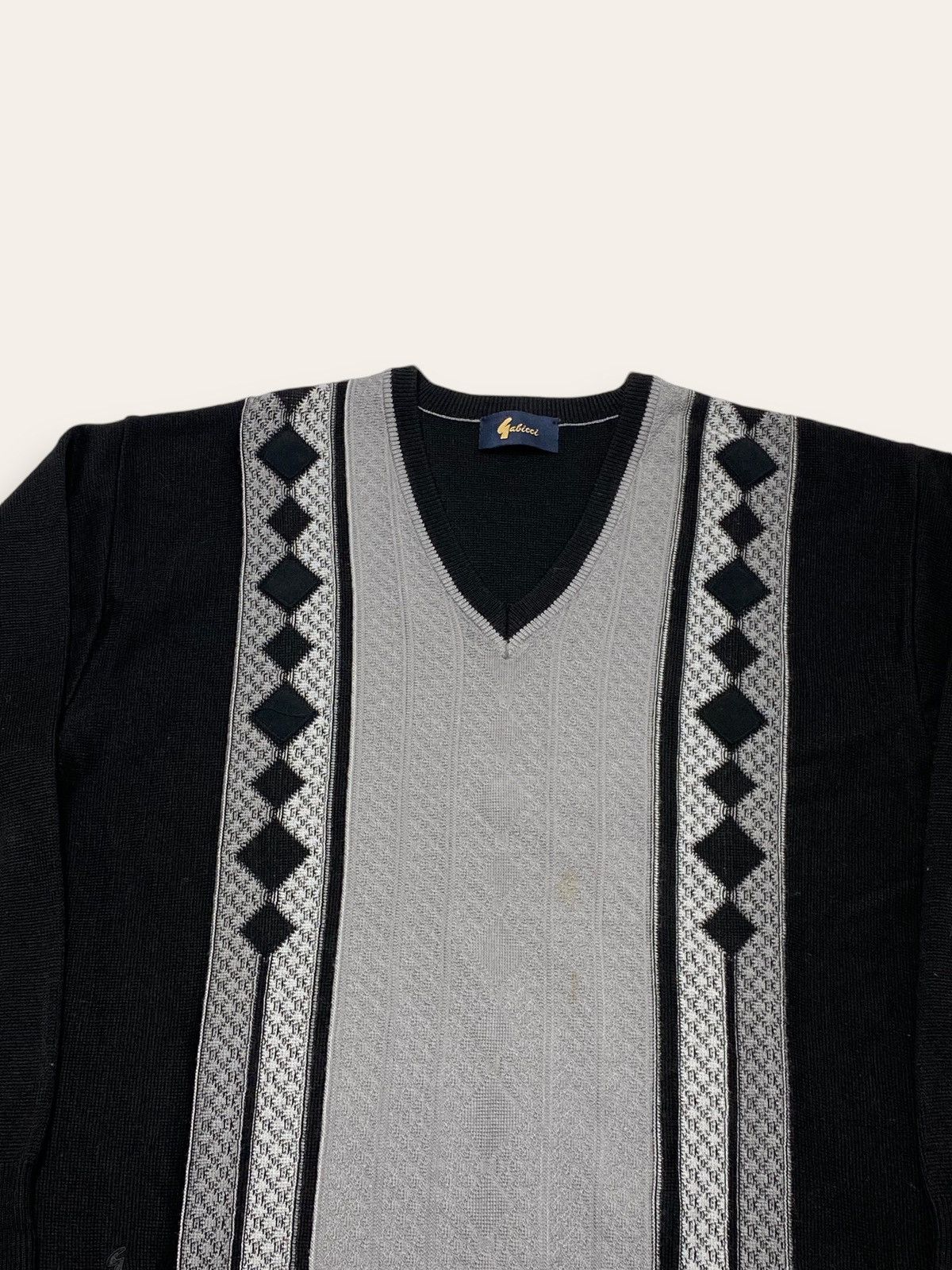 Vintage 90s Vintage GABICCI Warm Wool Black White V Neck Sweater Size US XL / EU 56 / 4 - 2 Thumbnail