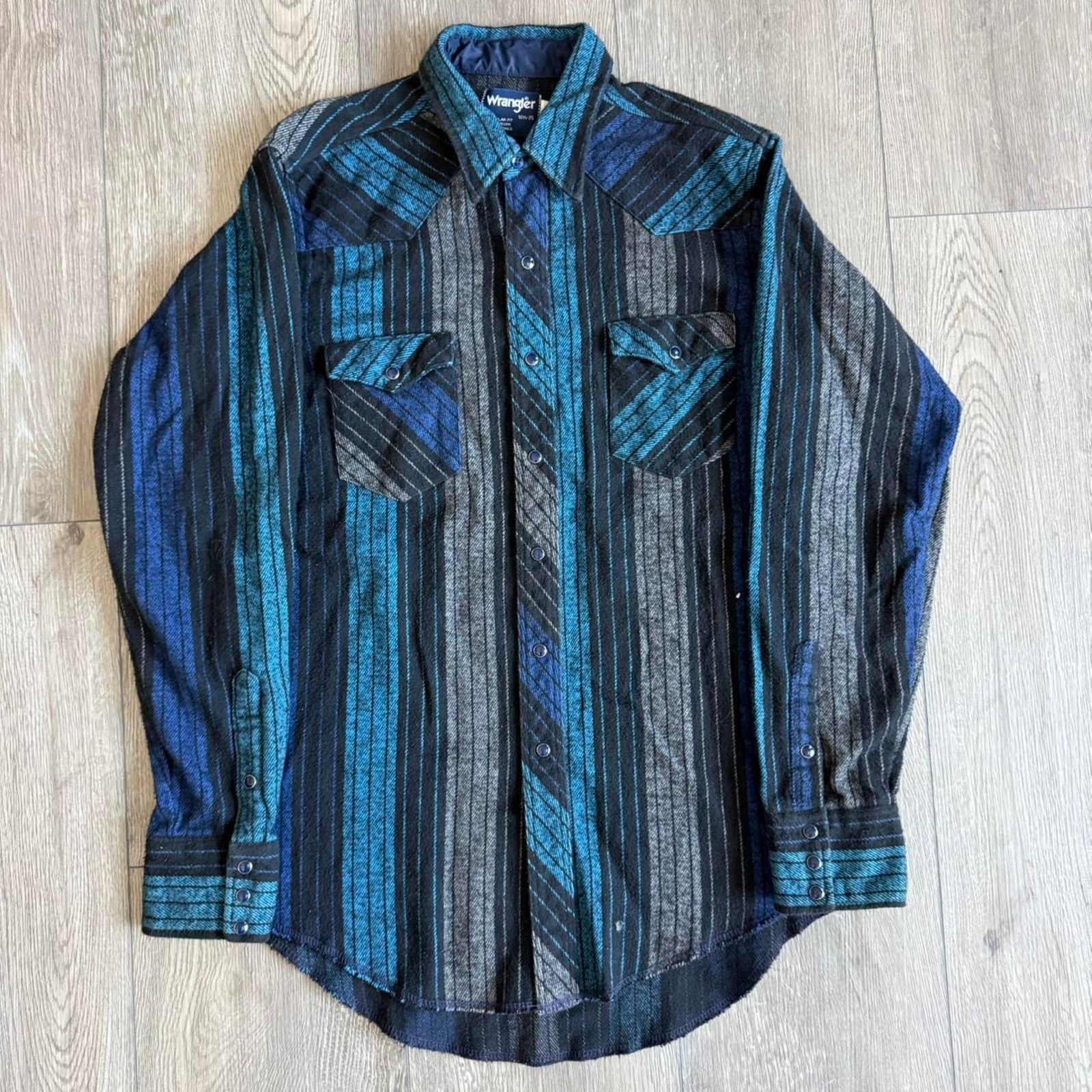 Wrangler Vintage 90s flannel wrangler pearl snap button up shirt Size US L / EU 52-54 / 3 - 2 Thumbnail