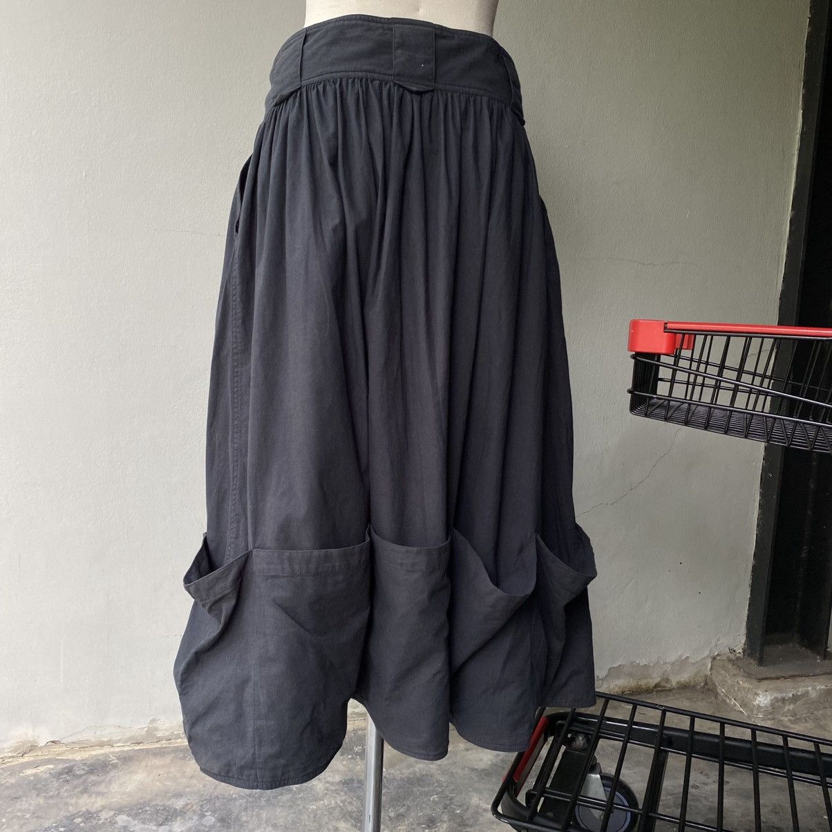 Issey Miyake Issey Miyake Black Skirt with Gathered Pocket Hem Detail Size 33" - 15 Thumbnail