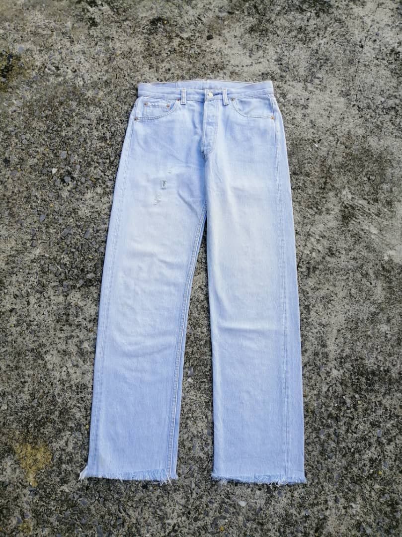 Levi's × Levi's Vintage Clothing × Vintage Vintage Levi's 501xx Fly Button Distressed Denim Jeans Size US 29 - 1 Thumbnail