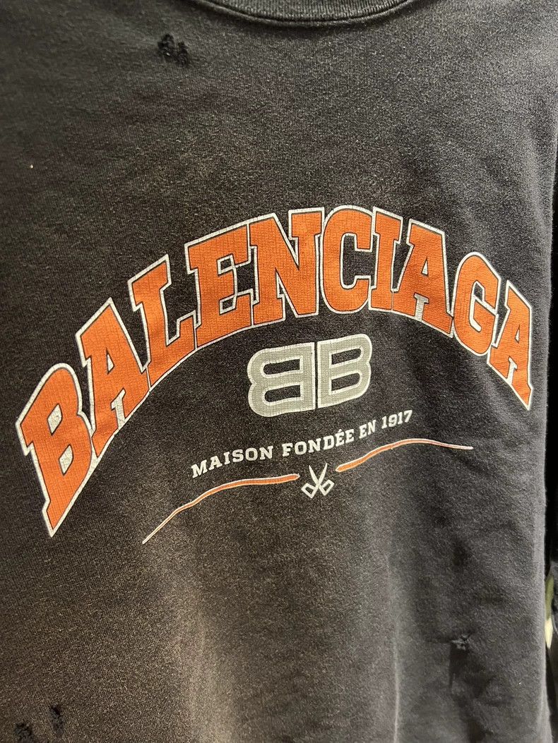 Balenciaga Balenciaga Maison Washed Black 1917bb Round Neck Hoodie Size US M / EU 48-50 / 2 - 3 Thumbnail