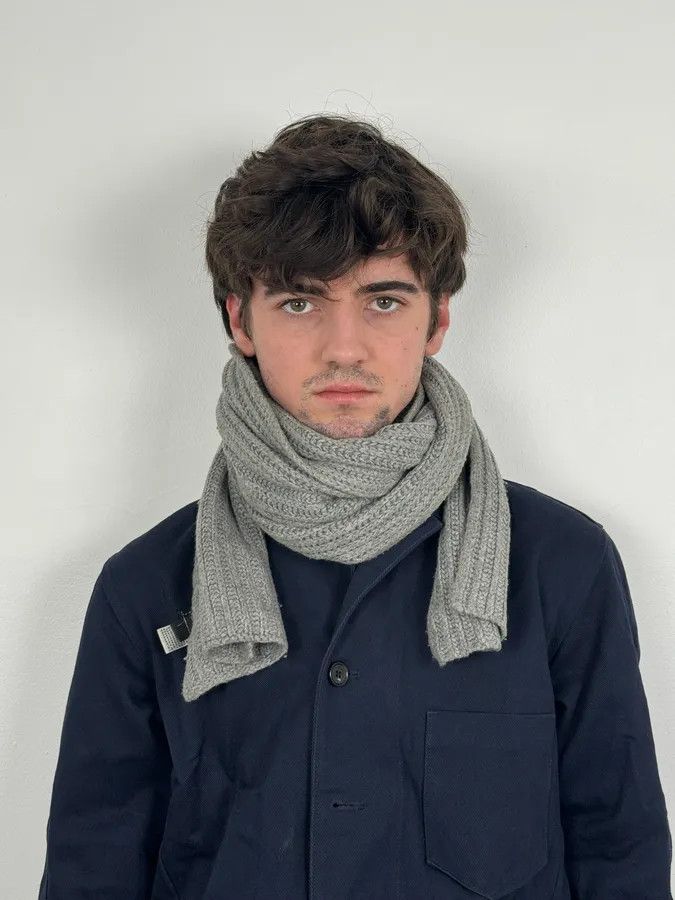 Dolce & Gabbana 2000s Dolce & Gabbana Grey Wool Classy Scarf Size ONE SIZE - 2 Thumbnail