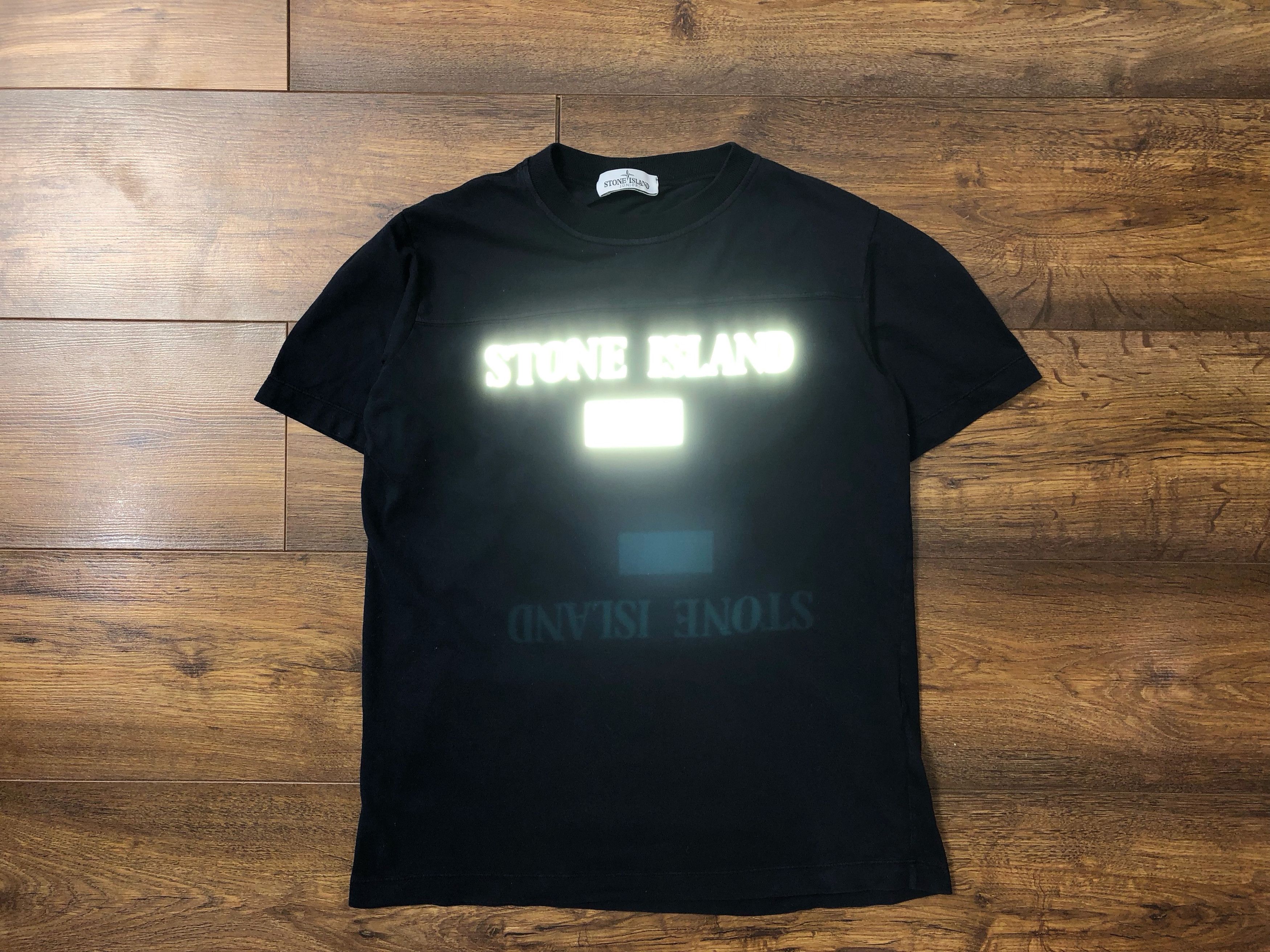Stone Island Stone Island Junior Reflective logo t-shirt size 14y/170 cm Size US XXS / EU 40 - 5 Thumbnail