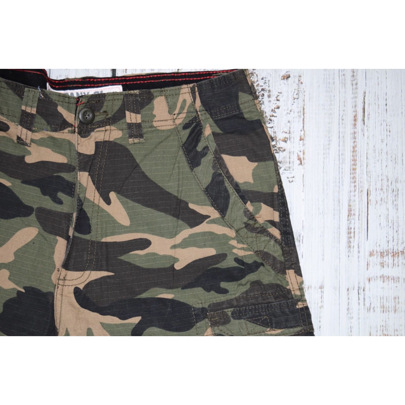 Vintage COMPANY 81 CARGO PANTS CAMO GREEN BROWN POCKETS 13" INSEAM MENS 34 WAIST CANVAS WORKWEAR Army 2000s Mens Size US 34 / EU 50 - 2 Thumbnail