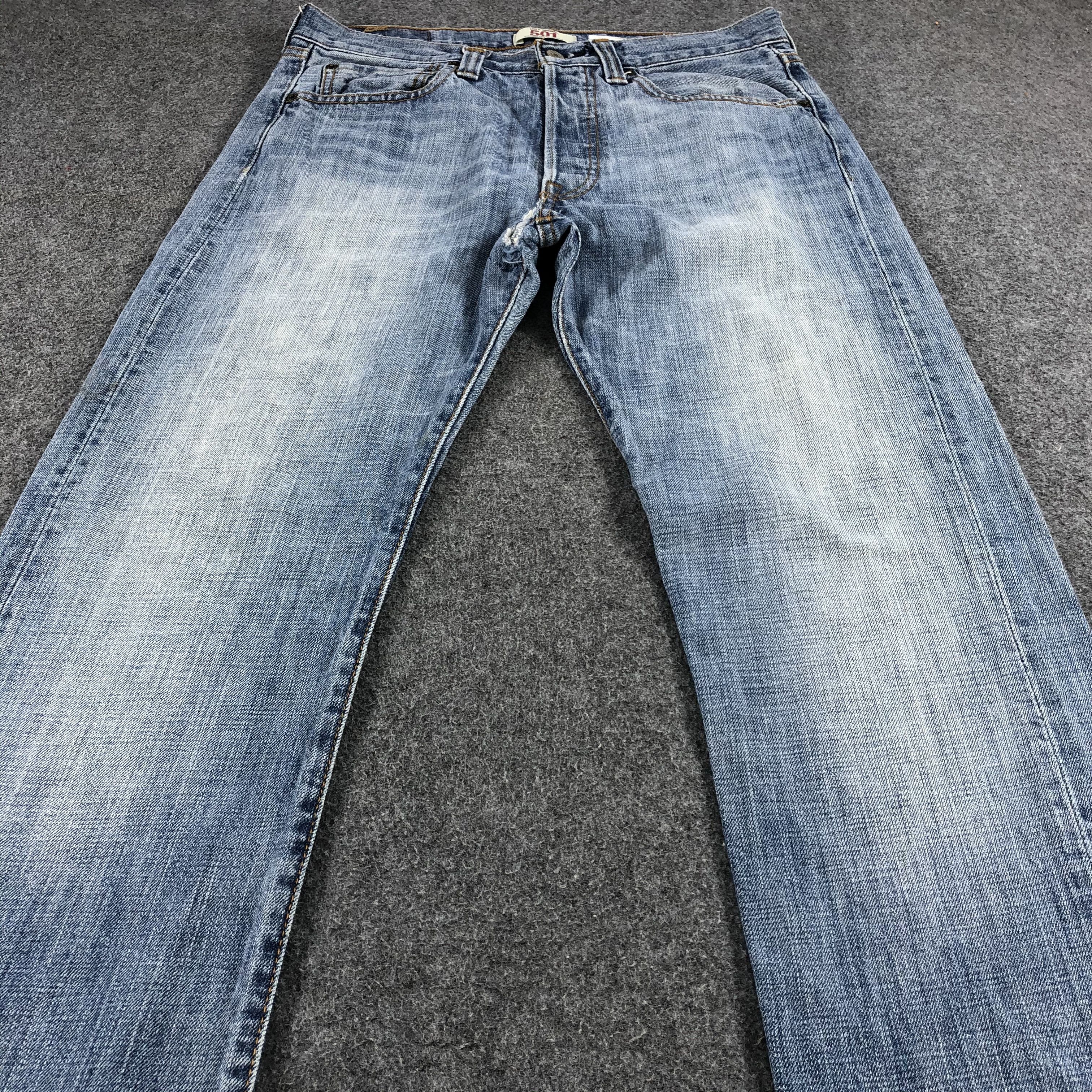 Levi's Vintage Light Wash Levis 501 Jeans- J1317 Size US 32 / EU 48 - 3 Thumbnail