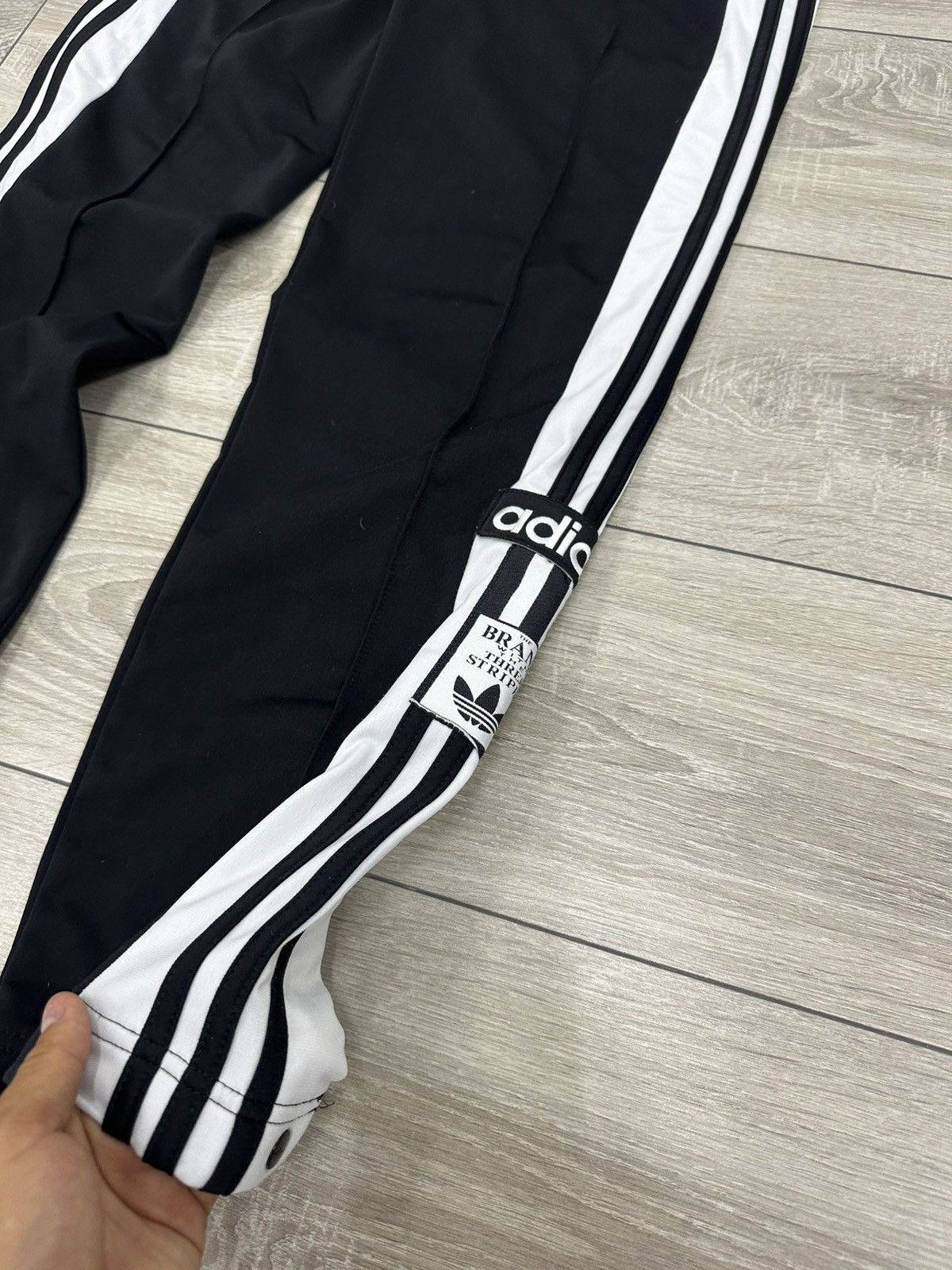 Adidas Adidas Adibreak Baggy Stripped Sweatpants Size US 32 / EU 48 - 3 Thumbnail