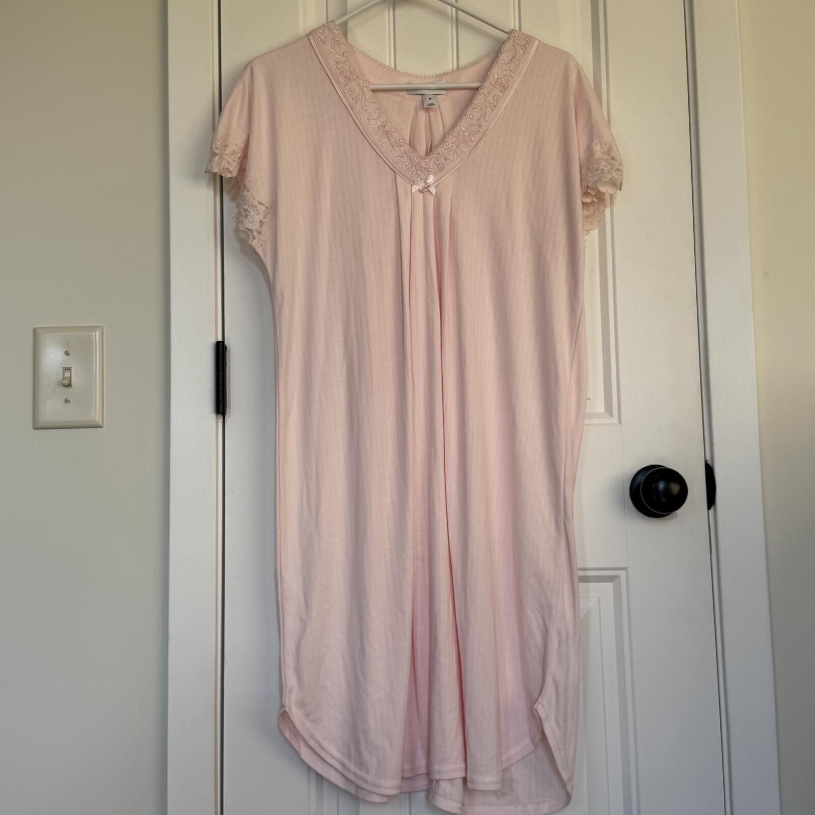 Other Miss Elaine Pink Lace Trim Nightgown Medium Size ONE SIZE - 2 Thumbnail