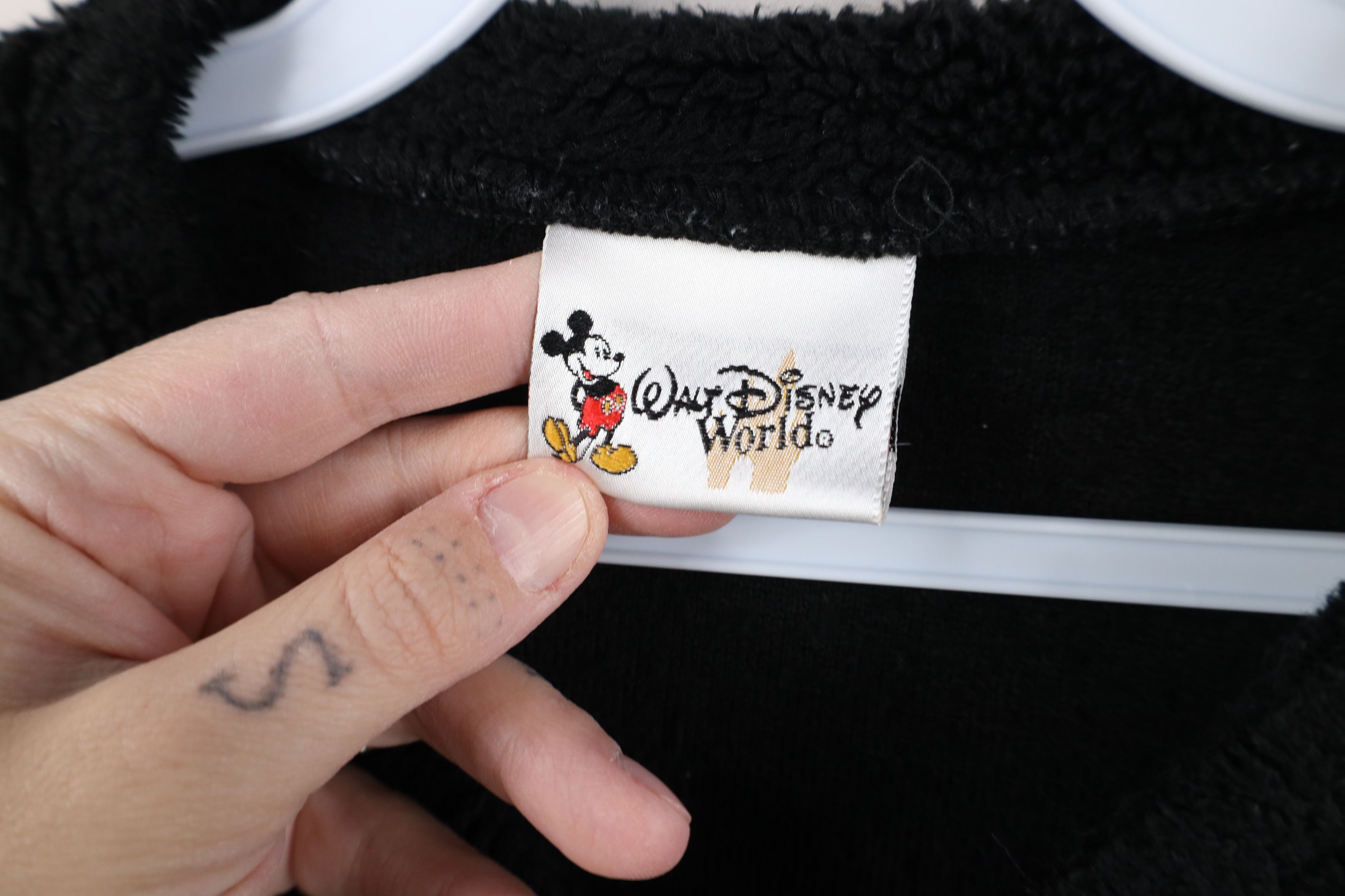 Disney Vintage 90s Walt Disney Studios Shag Fleece Sweater USA Size L / US 10 / IT 46 - 8 Thumbnail