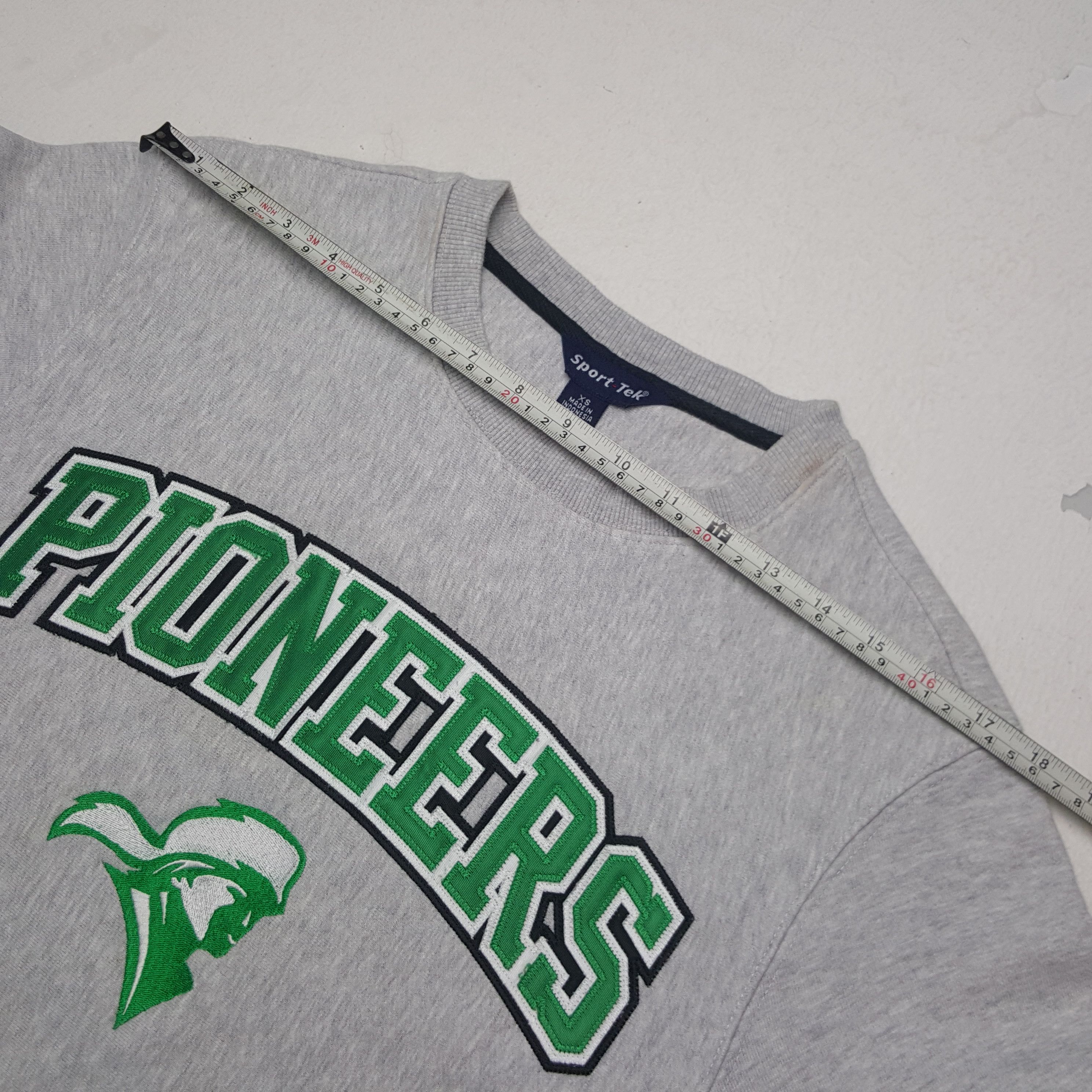 Vintage Vintage Pioneers American Sports Style Sweatshirt Size US S / EU 44-46 / 1 - 5 Thumbnail