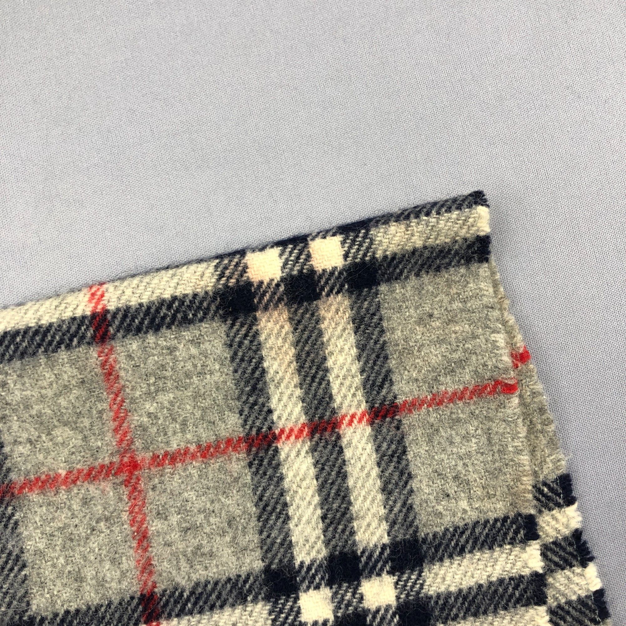 Burberry Vintage Burberry Scarf Muffler Wool Cashmere Scarves. Size ONE SIZE - 5 Thumbnail
