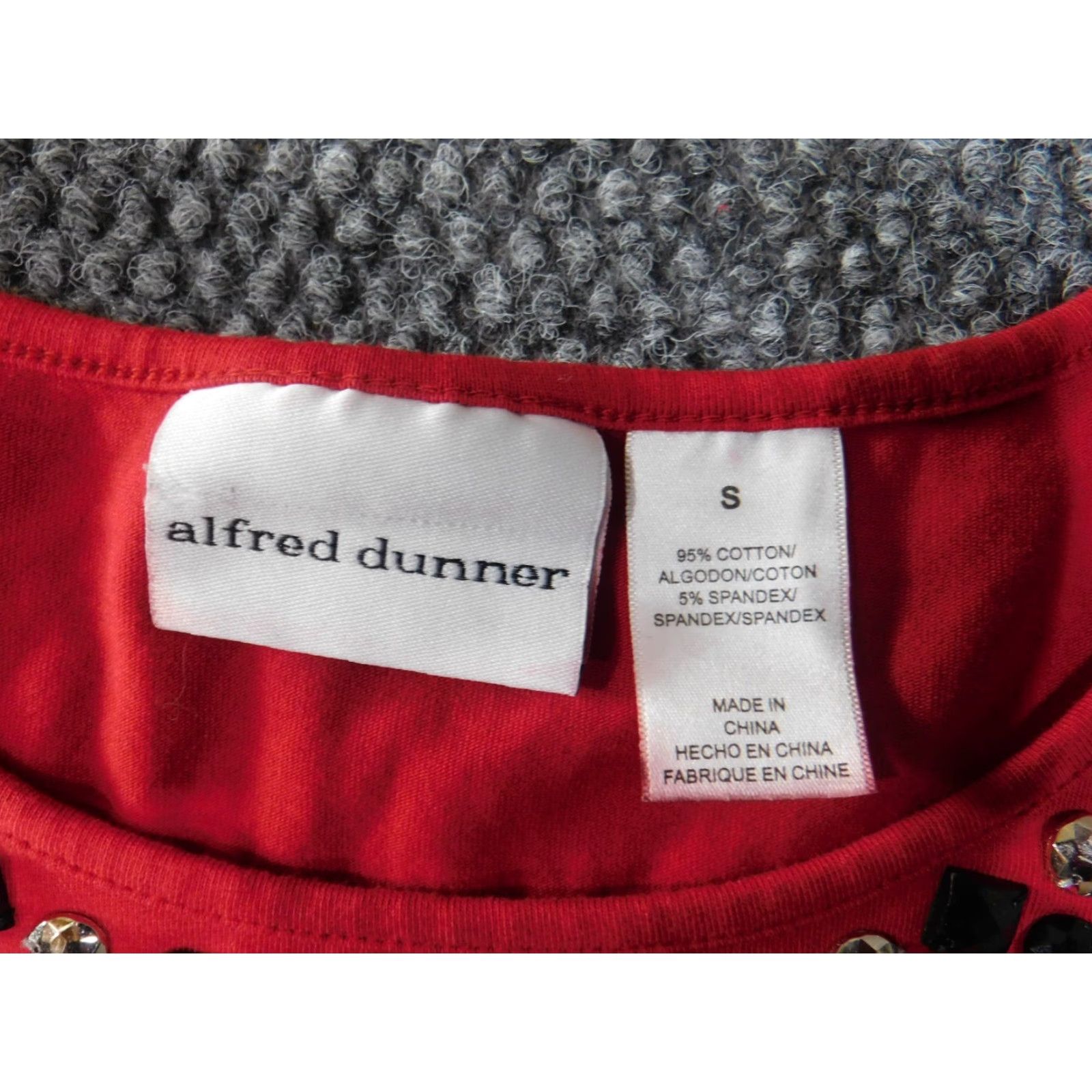Vintage Alfred Dunner Blouse Shirt Womens L Red Knit Stretch Geometric Floral Embellishments Pullover Round Neck Long Sleeve Casual Vintage No (adjusted) Size L / US 10 / IT 46 - 5 Thumbnail