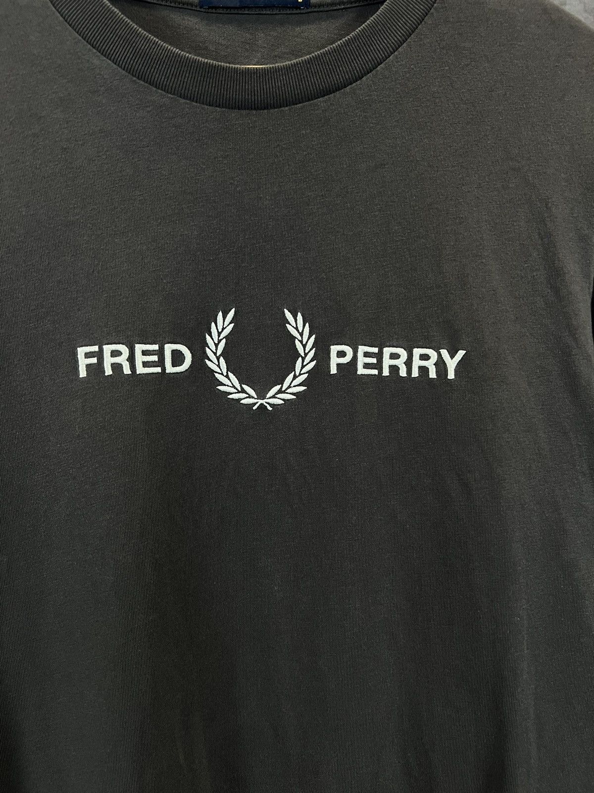 Fred Perry Fred Perry casual designer center logo longsleeve Size US M / EU 48-50 / 2 - 3 Thumbnail