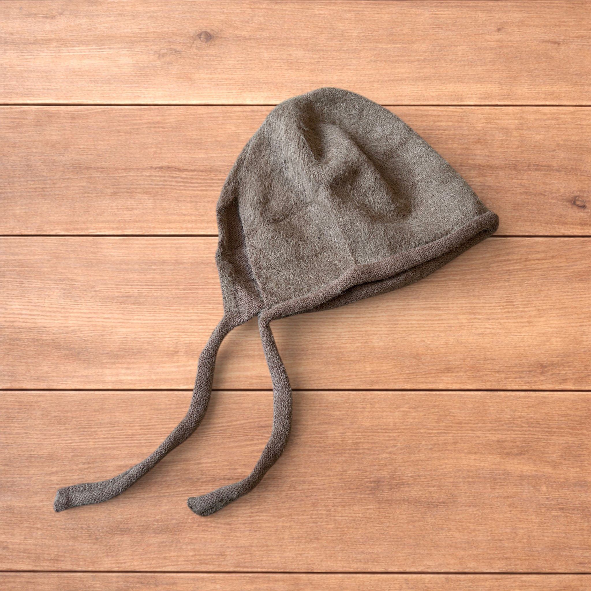Japanese Brand Y2k Japanese knitted bonnet ear flap hat in coffee brown. Size ONE SIZE - 2 Thumbnail