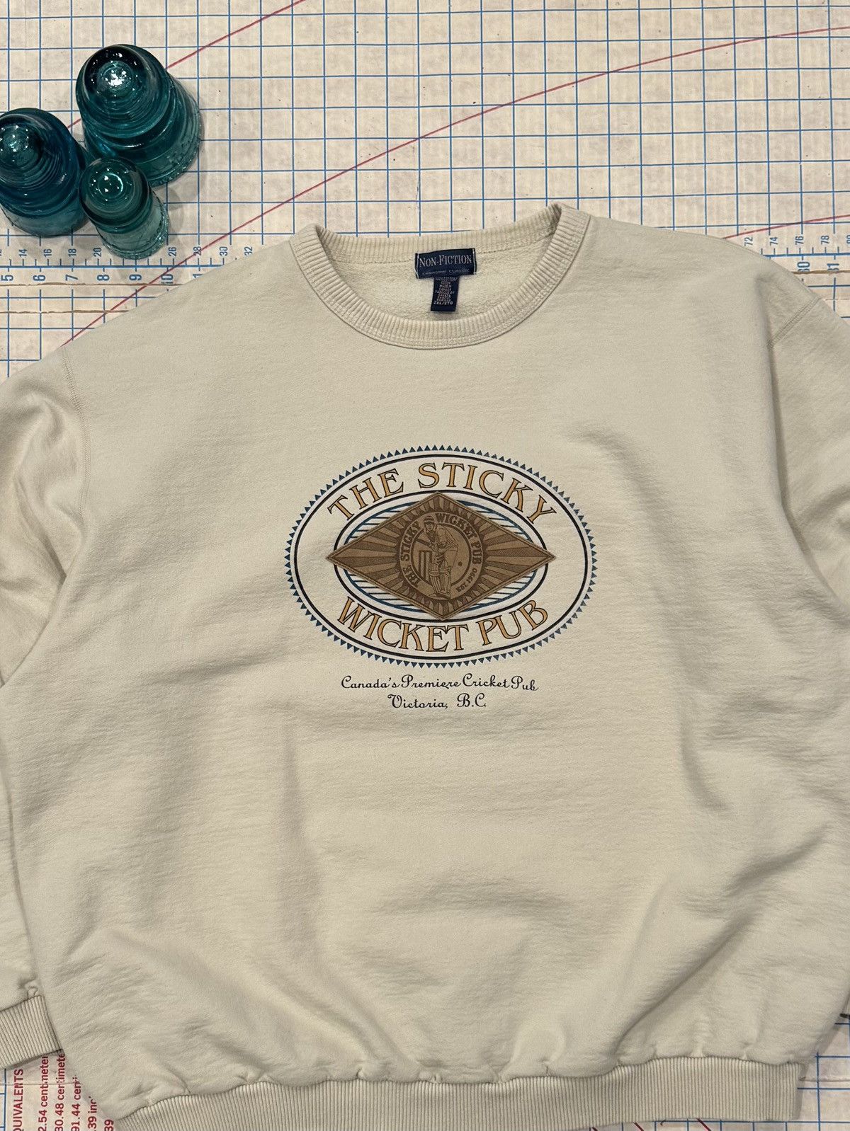 Vintage Vintage The Sticky Wicket Cricket Pub Victoria BC Crewneck Size US XXL / EU 58 / 5 - 3 Thumbnail