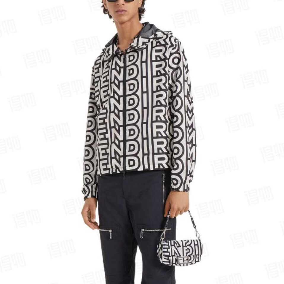 Fendi fendi roma logo hooded jacket for men Size US M / EU 48-50 / 2 - 5 Thumbnail