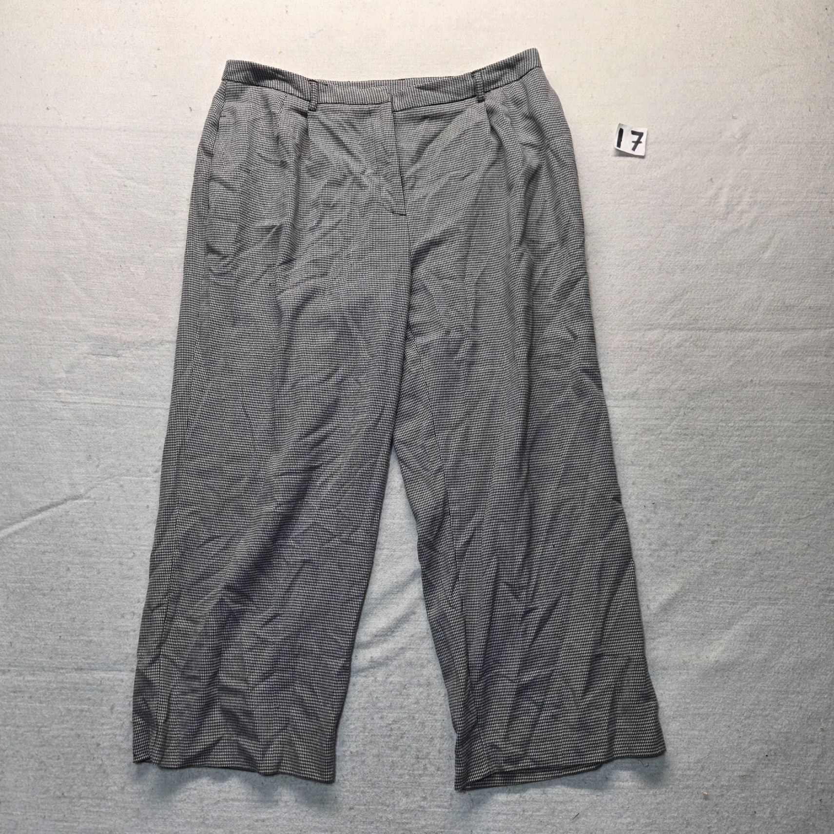 Vintage Jaclyn Smith Gray Capri Pants Casual Adult Women's Size 16 Capris Pockets Wide-Leg Size 38" / US 16 / IT 52 - 2 Thumbnail