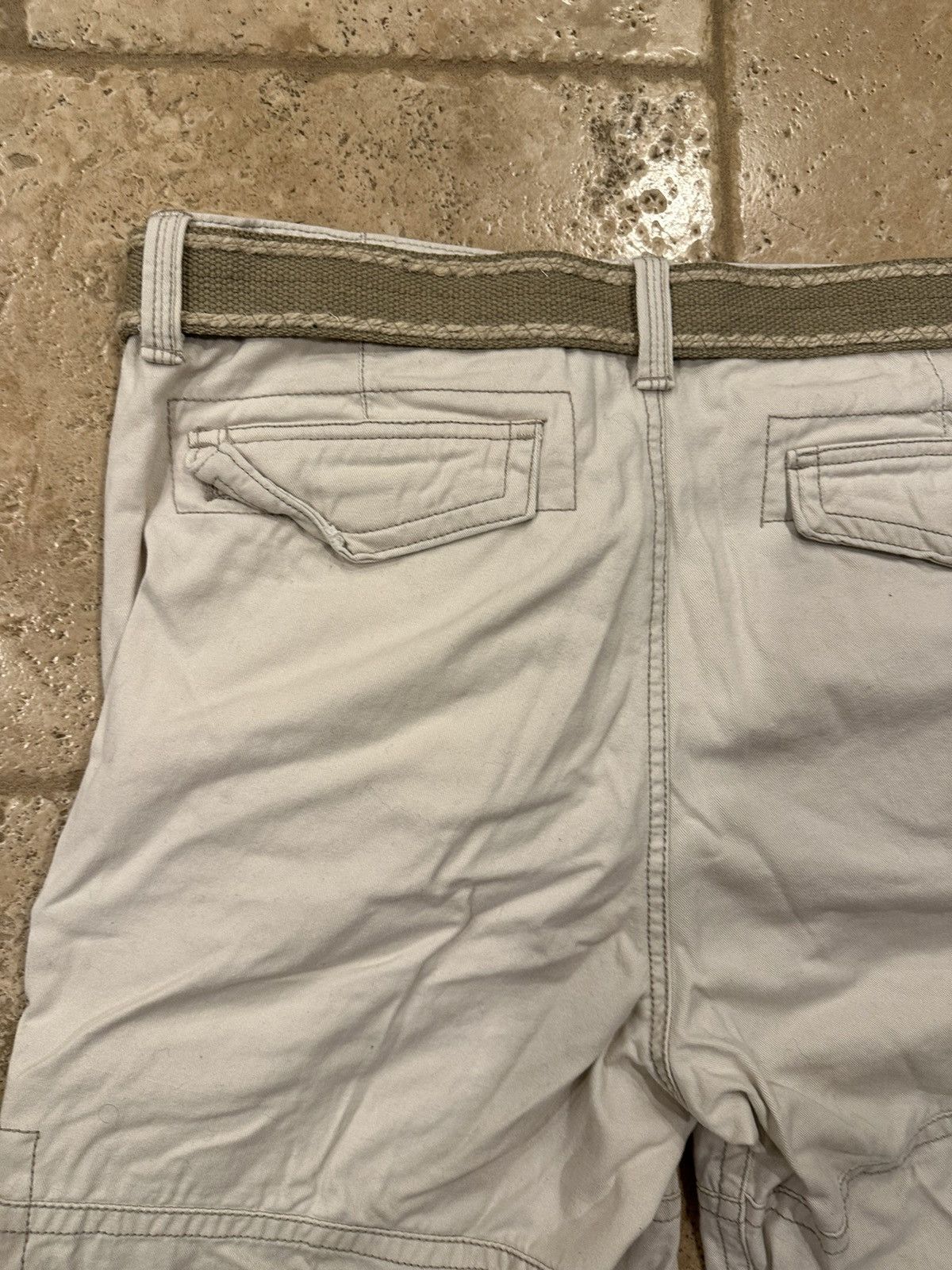 Vintage Vintage Plugg Dirty White Cargo Shorts with Belt Size US 36 / EU 52 - 8 Thumbnail