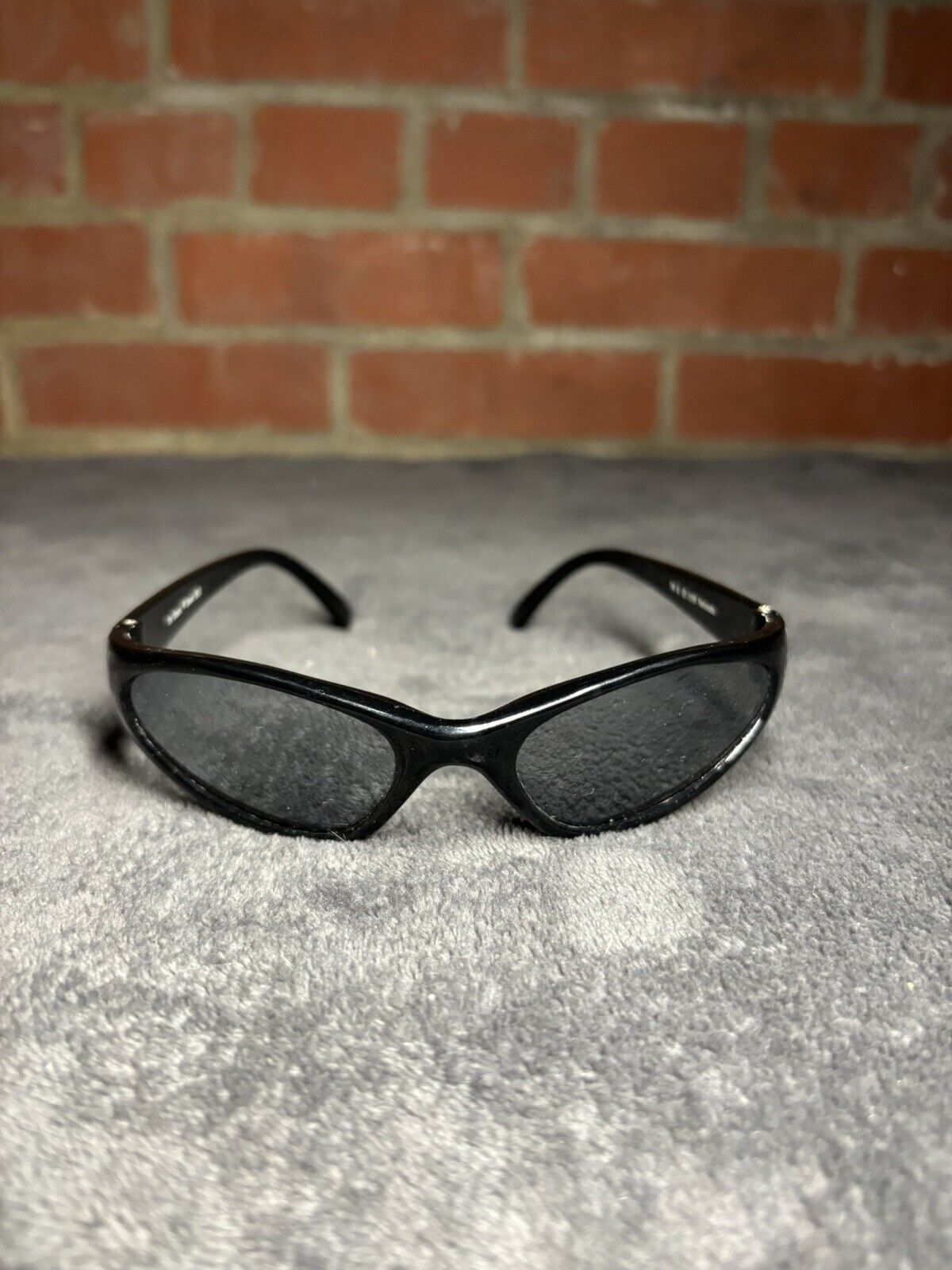 Pokemon Vintage 1990 Pokemon Sunglasses Nintendo Mew Two Youth Size Size ONE SIZE - 2 Thumbnail