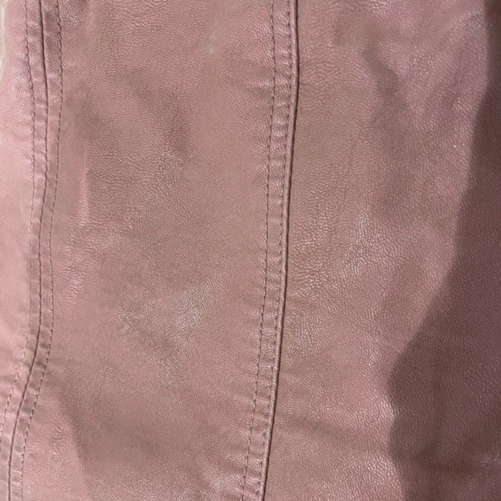 Free People FreePeople vegan suede pink mini skirt, size 4 Size 27" / US 4 / IT 40 - 6 Thumbnail