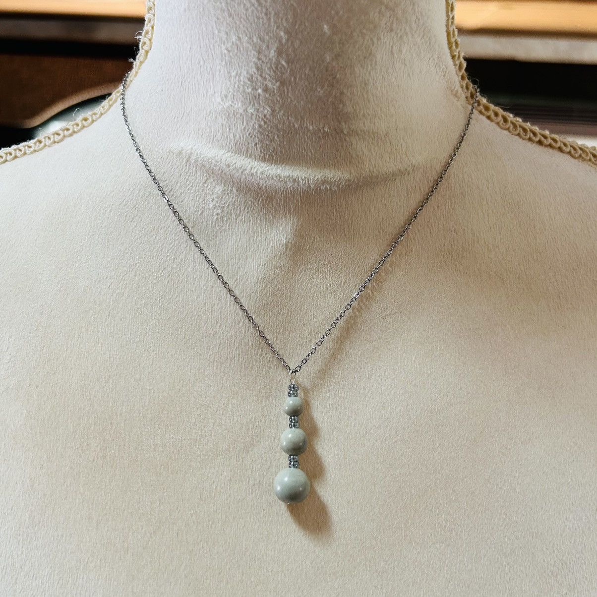Handmade Handcrafted genuine serpentine jade bead drop necklace Size ONE SIZE - 2 Thumbnail