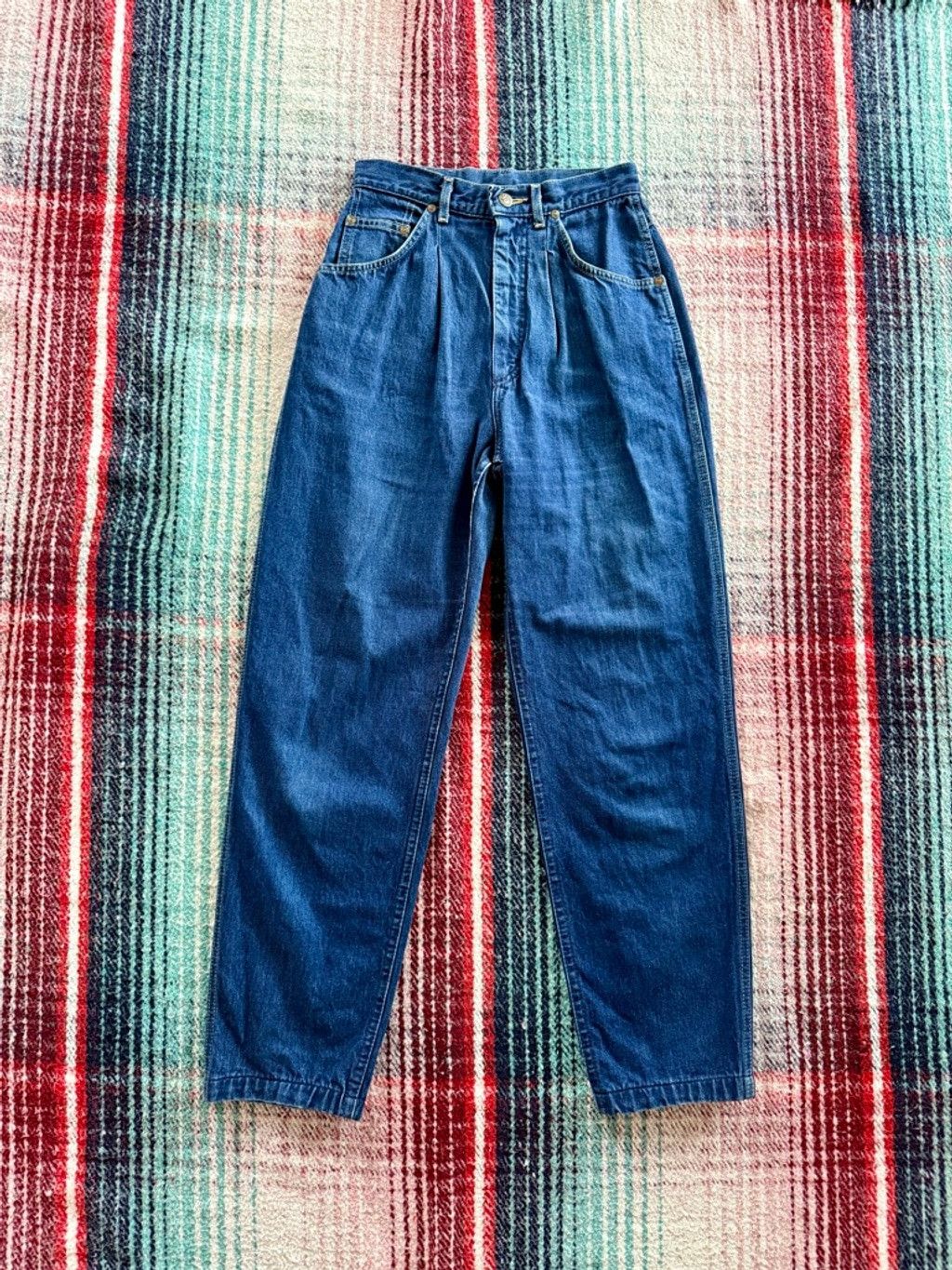 Lee 70s Lee Pleated Tapered Medium Wash Jeans 25x29 Size 25" / US 0 / IT 36 - 1 Thumbnail