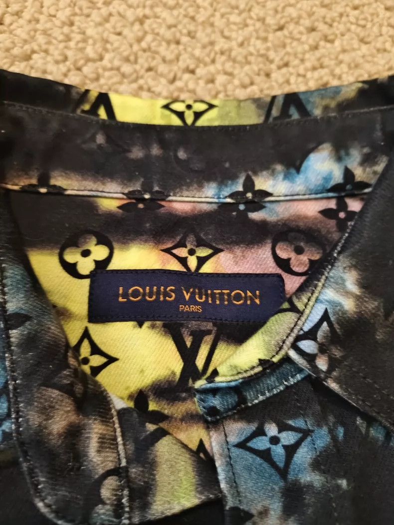 Louis Vuitton Louis Vuitton Tie-dyed shirt Size US M / EU 48-50 / 2 - 3 Thumbnail