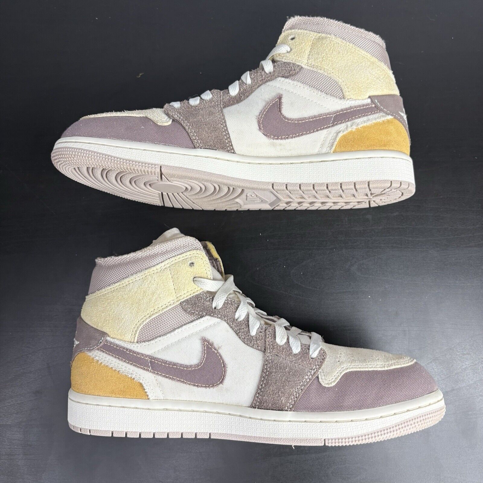 Nike Size 9 - Jordan 1 Mid SE Craft Inside Out Size US 9 / EU 42 - 4 Thumbnail