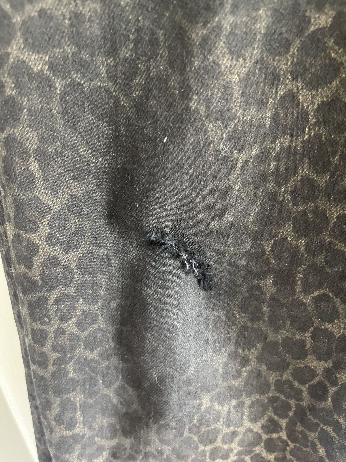 Amiri Amiri Leopard print blown knee Jeans Size US 36 / EU 52 - 7 Thumbnail