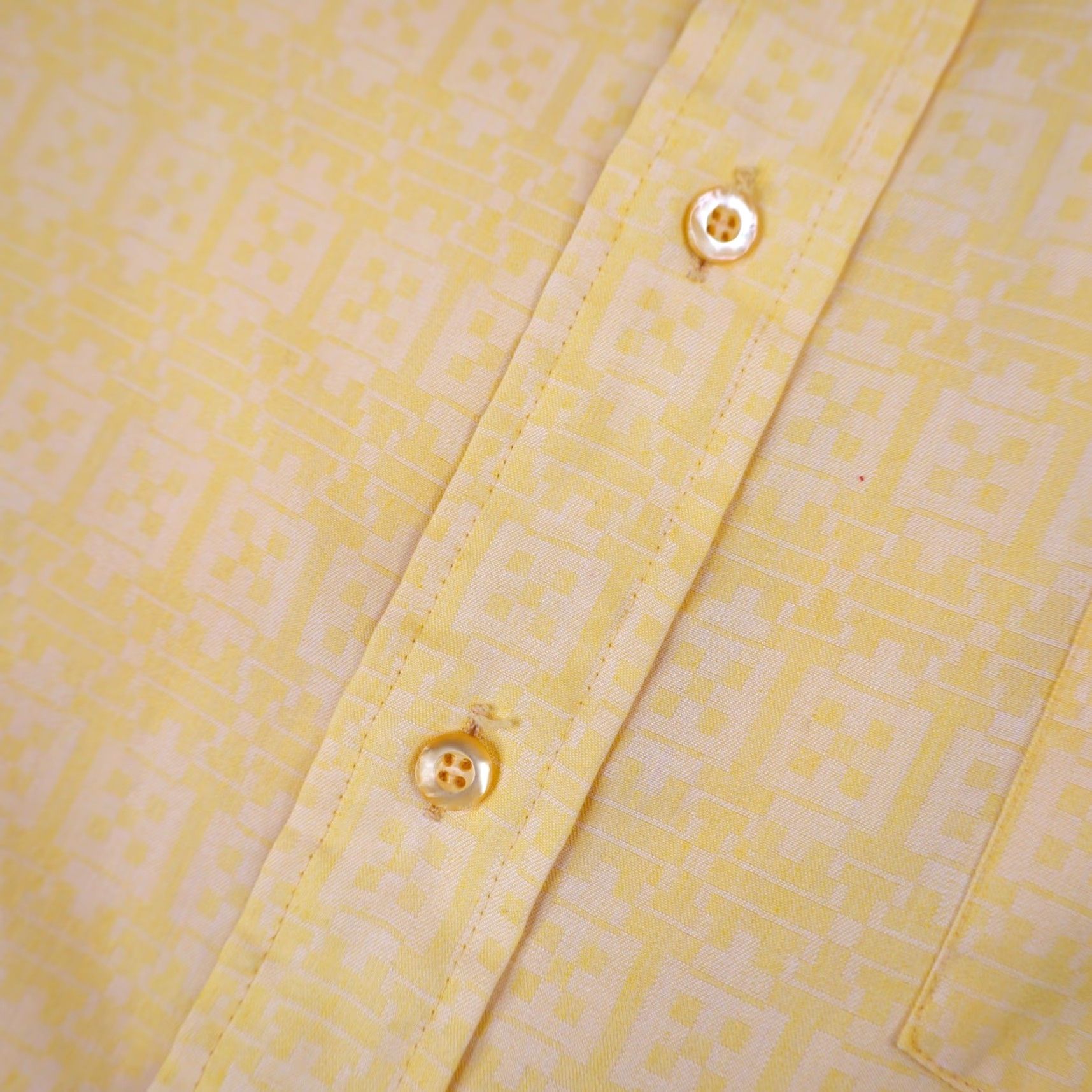 Vintage VINTAGE TownCraft Pennys Button-Up Shirt Short Sleeve Large Yellow Polyester Allover Design Mens 70s Size US L / EU 52-54 / 3 - 6 Thumbnail