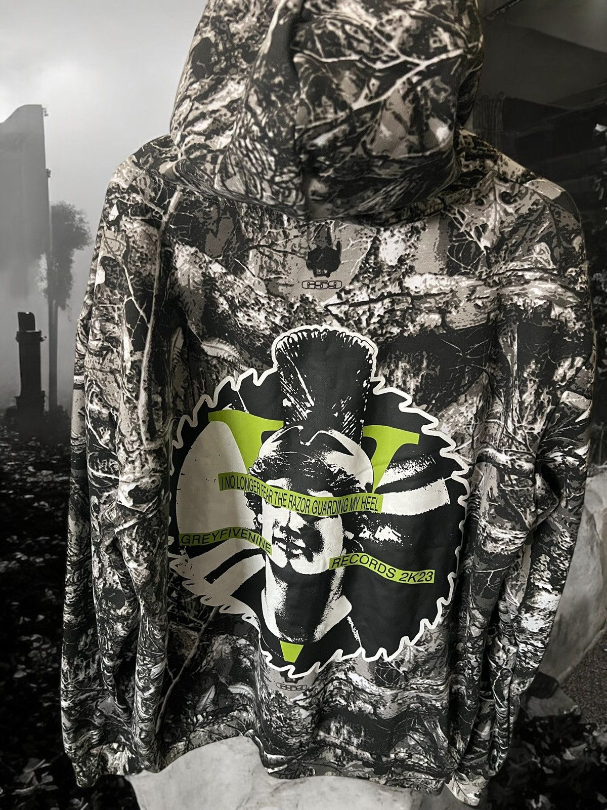 G59 Records I no longer fear the razor guarding my heel hoodie Size US L / EU 52-54 / 3 - 3 Thumbnail