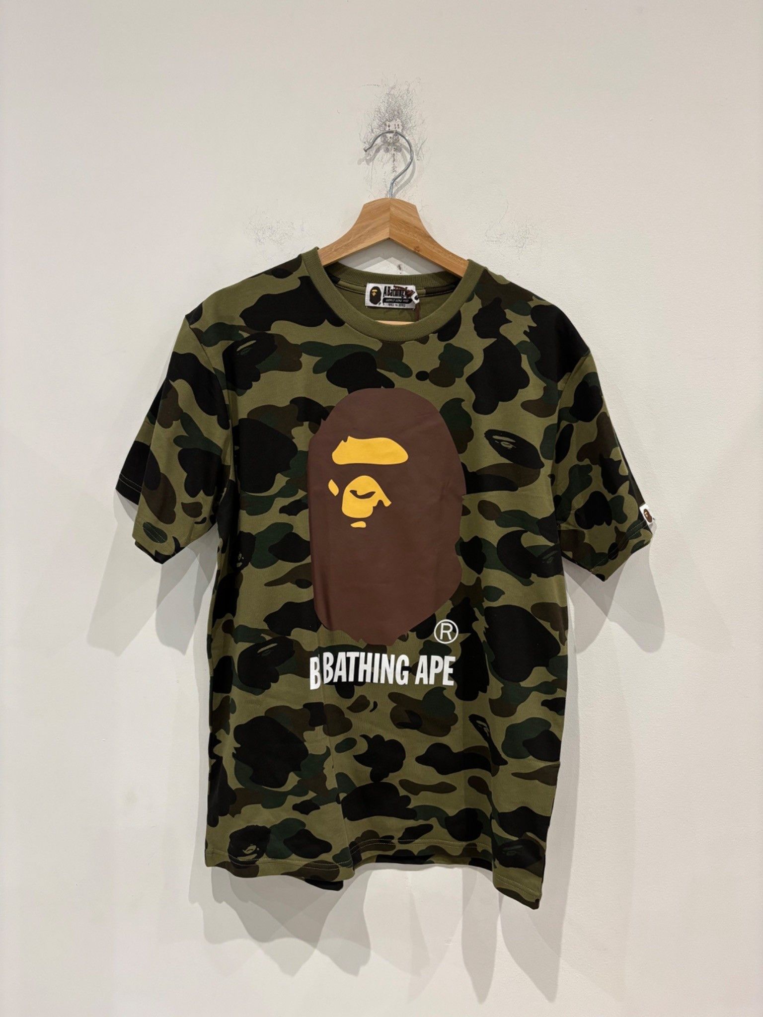 Bape Bape 1st Camo By Bathing Ape Tee Green Size US L / EU 52-54 / 3 - 1 Thumbnail