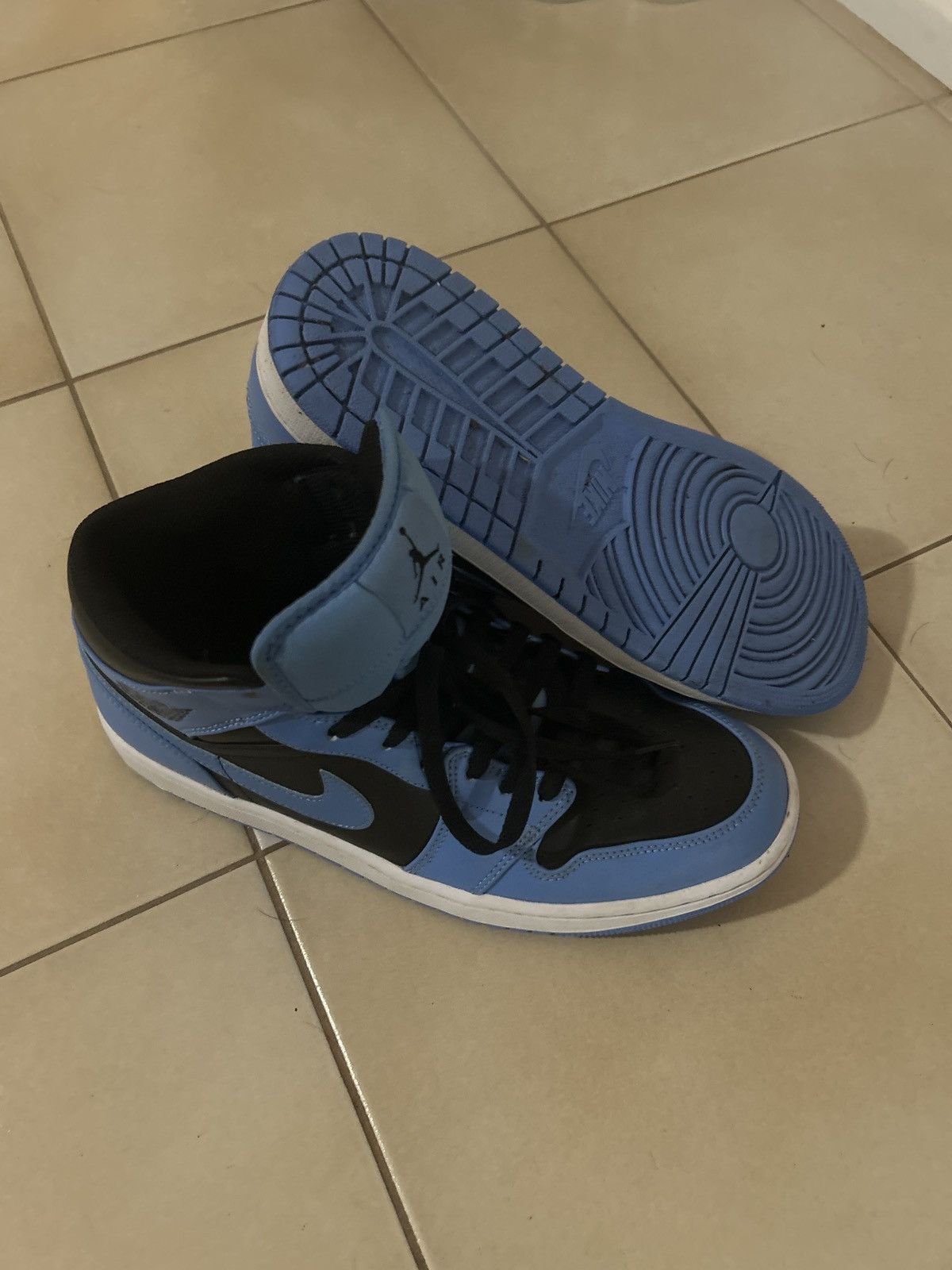 Jordan Brand × Nike JORDAN 1 UNIVERSITY BLUE Size US 10 / EU 43 - 1 Thumbnail