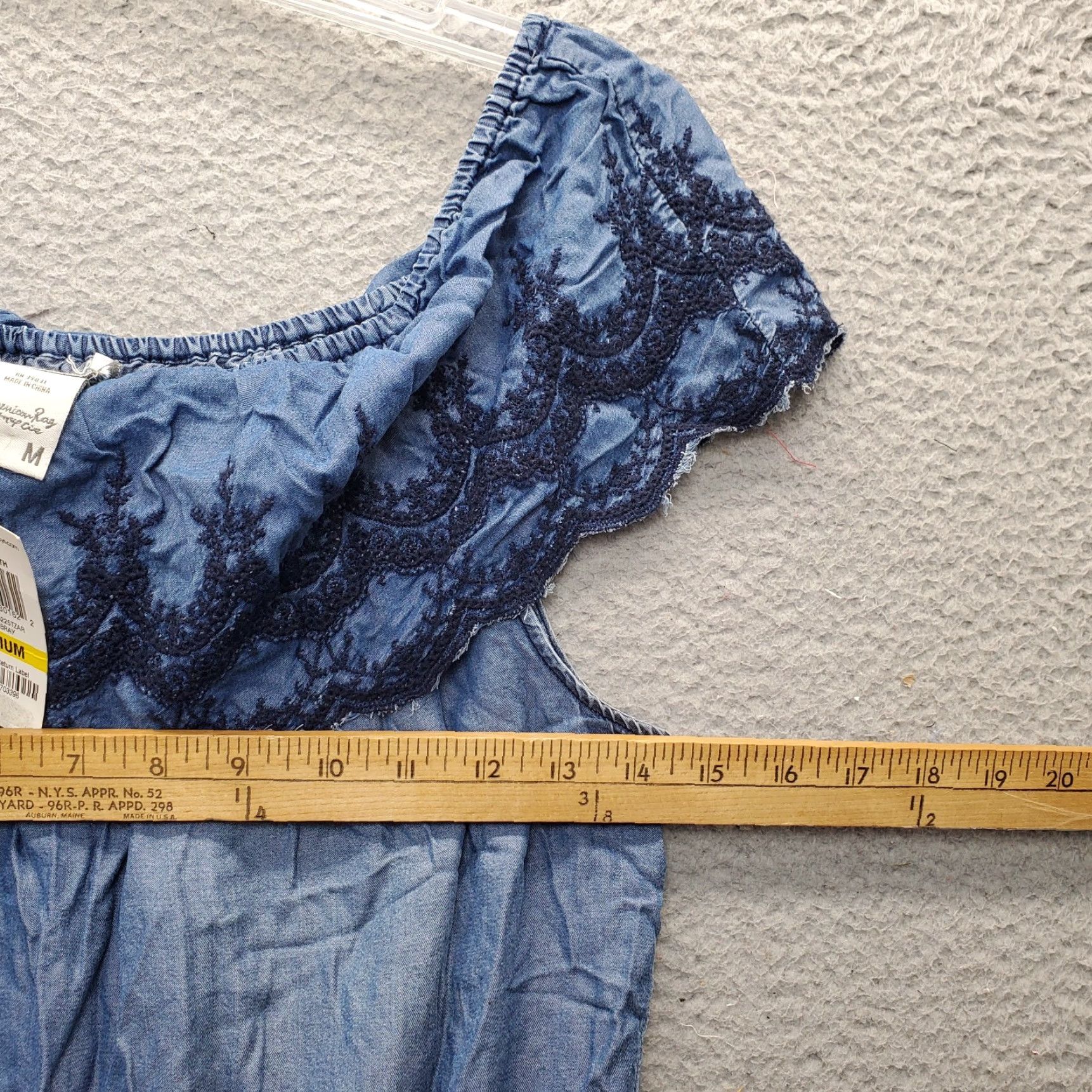 Vintage American Rag Cie Romper Womens Size M Denim Off-The-Shoulder Sleeveless Blue Size 32" / US 10 / IT 46 - 3 Thumbnail