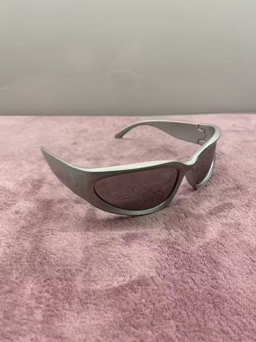 Vintage Vintage Silver Chrome Y2K glasses Sunglasses cyber rave punk