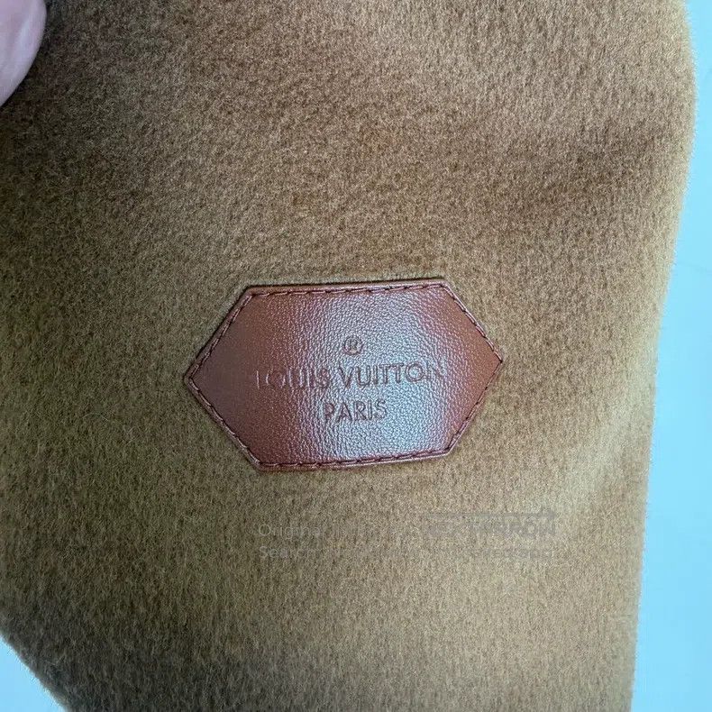 Louis Vuitton Louis Vuitton Brown belt cropped bathrobe coat Size XXS / US 00 / IT 34 - 3 Thumbnail