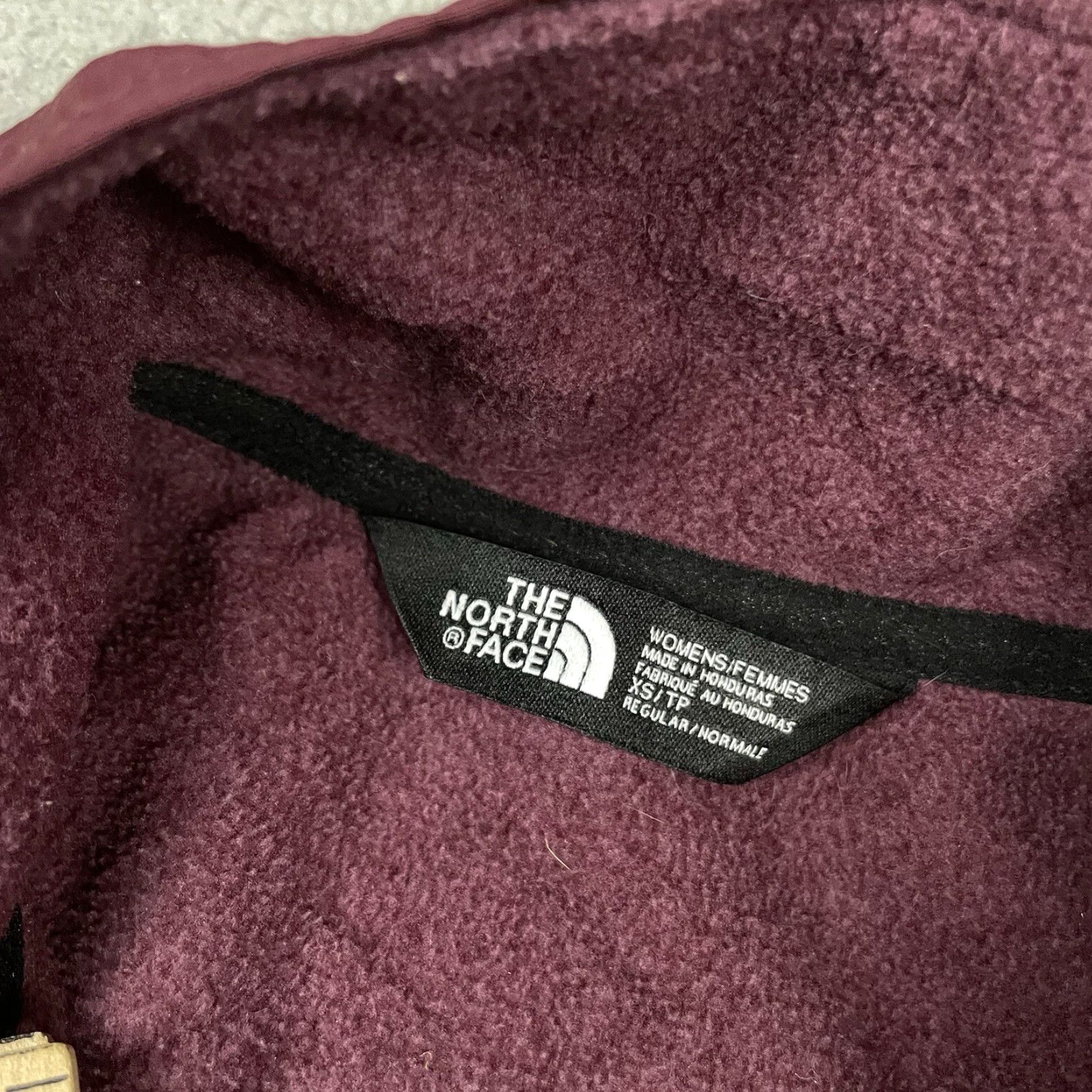 The North Face VINTAGE The North Face Sweater Womens XS Red Pockets 1/2 Zip Fleece Pullover Distressed Size XS / US 0-2 / IT 36-38 - 4 Thumbnail