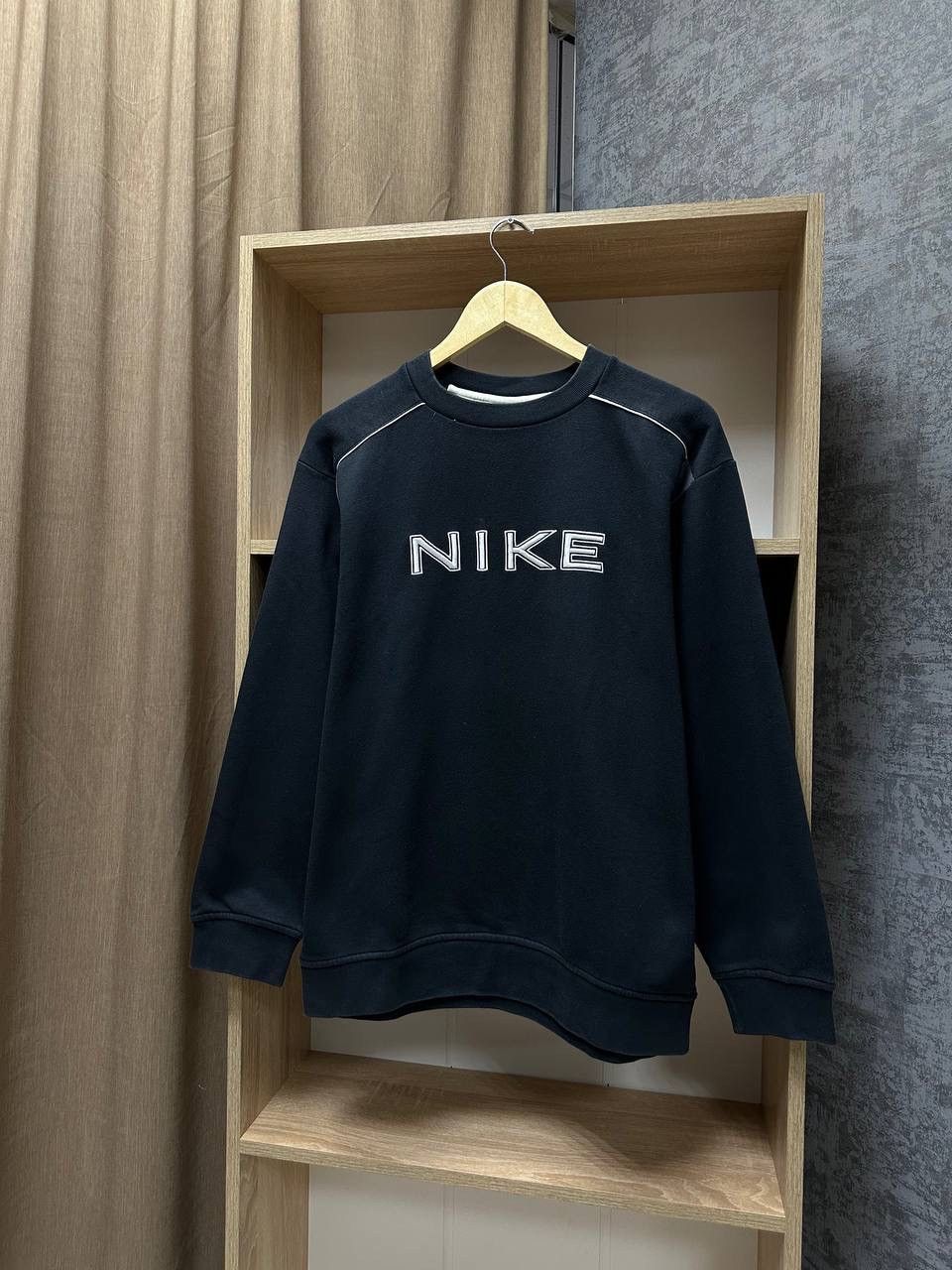 Nike × Nike ACG × Vintage Vintage Nike Black Center Logo Sweatshirt Size US S / EU 44-46 / 1 - 5 Thumbnail