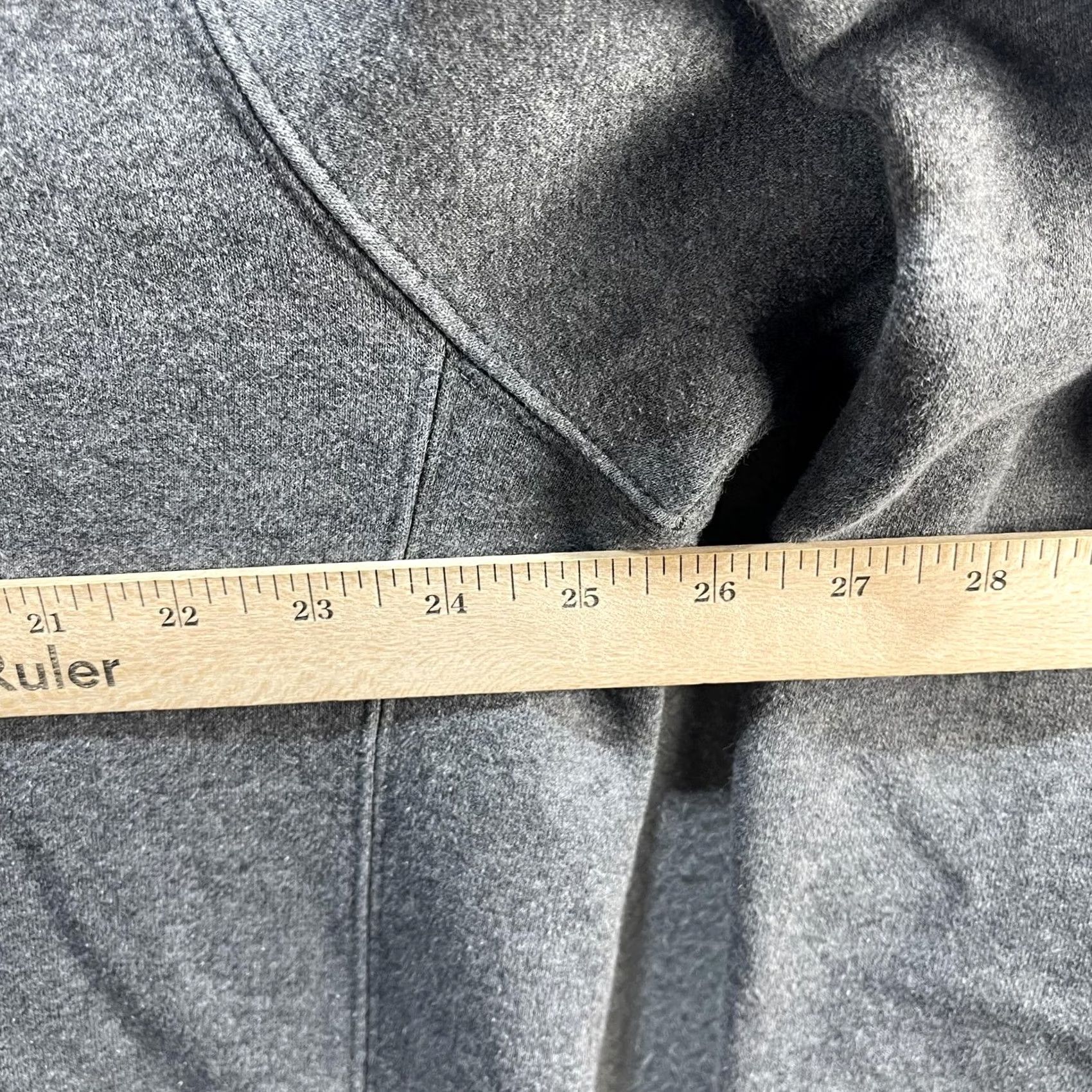 Nike VINTAGE Nike Hoodie Mens XL Gray Pullover Sweatshirt Swoosh Logo Fleece Athletic Pocket Size US XL / EU 56 / 4 - 4 Thumbnail