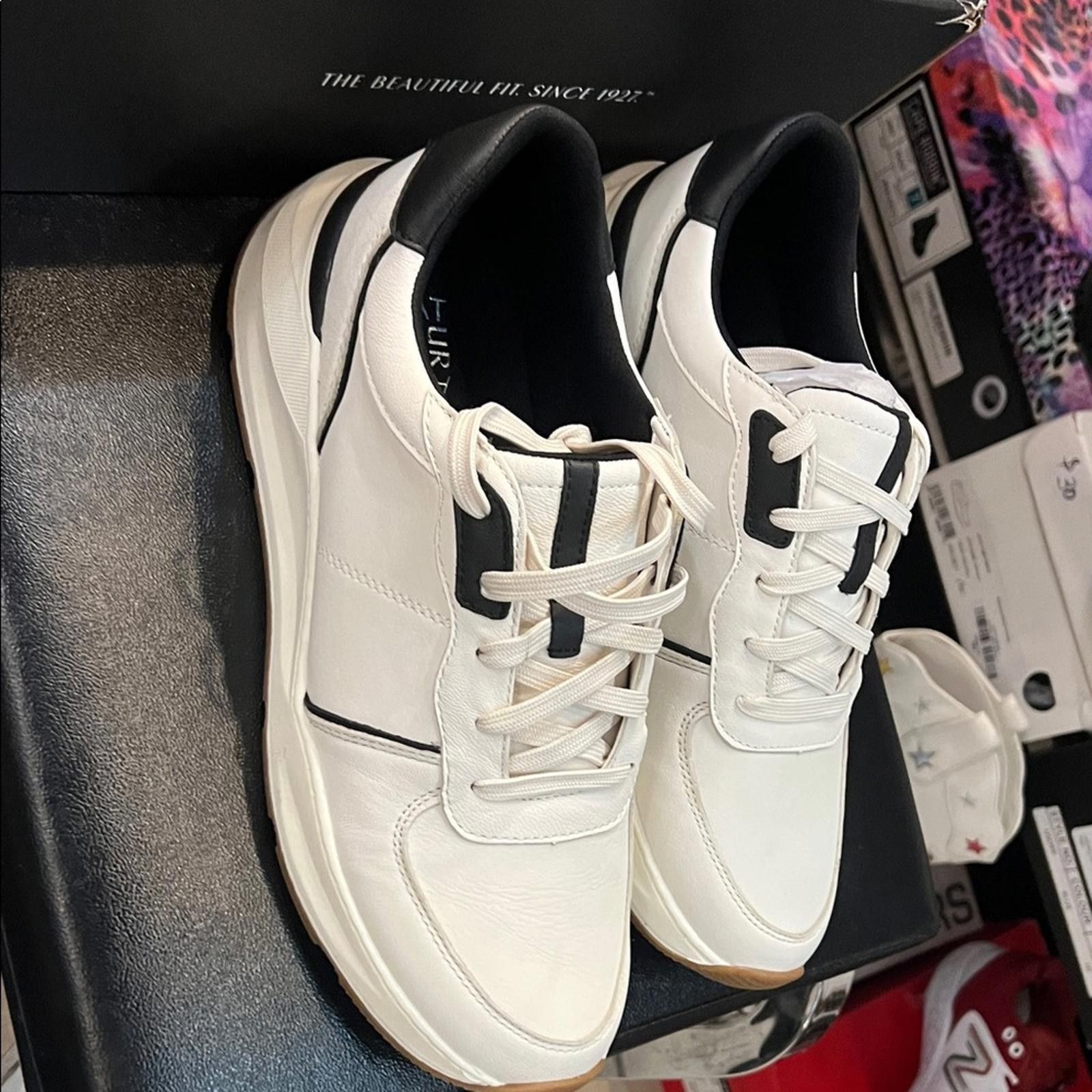 Other Naturalizer Cream Men's Sneakers Size US 11 / EU 44 - 2 Thumbnail