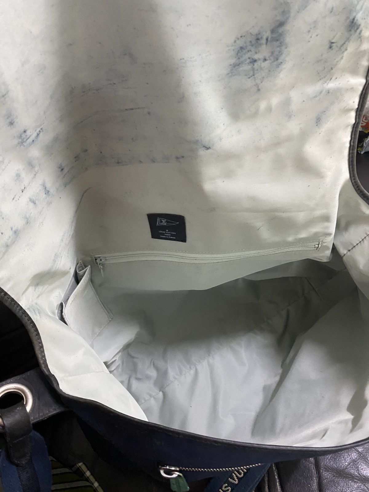 Louis Vuitton Authentic Louis Vuitton LV cup Mssenger bag STICKY Size ONE SIZE - 18 Thumbnail