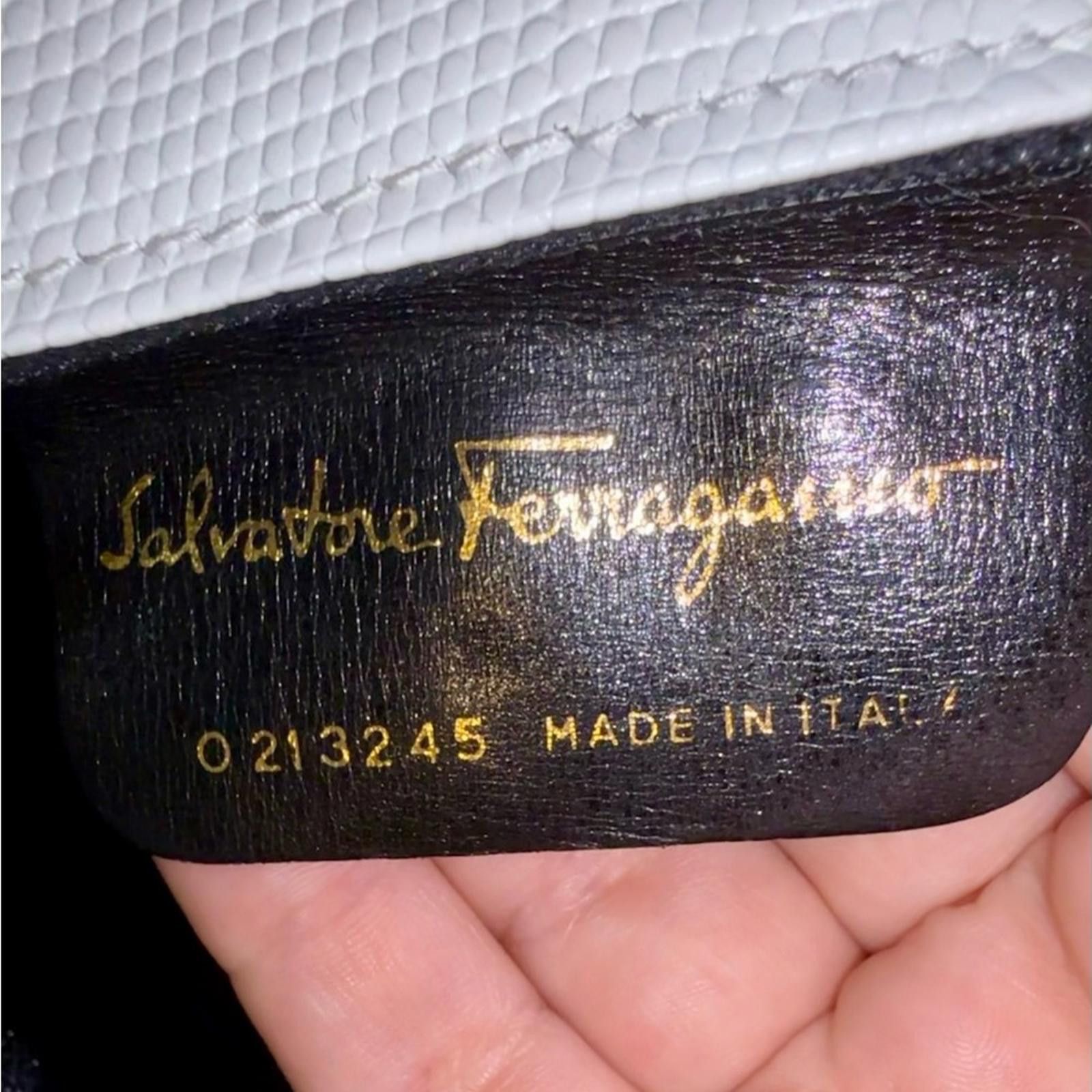 Salvatore Ferragamo Vintage Salvatore Ferragamo Crossbody Bag Full Inclusion-EUC Size ONE SIZE - 9 Thumbnail
