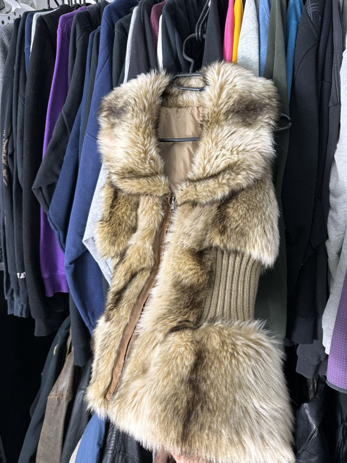 Vintage Vintage Faux Fur Vest Avant Garde Y2K Glamour Coquette style Size L / US 10 / IT 46 - 9 Thumbnail