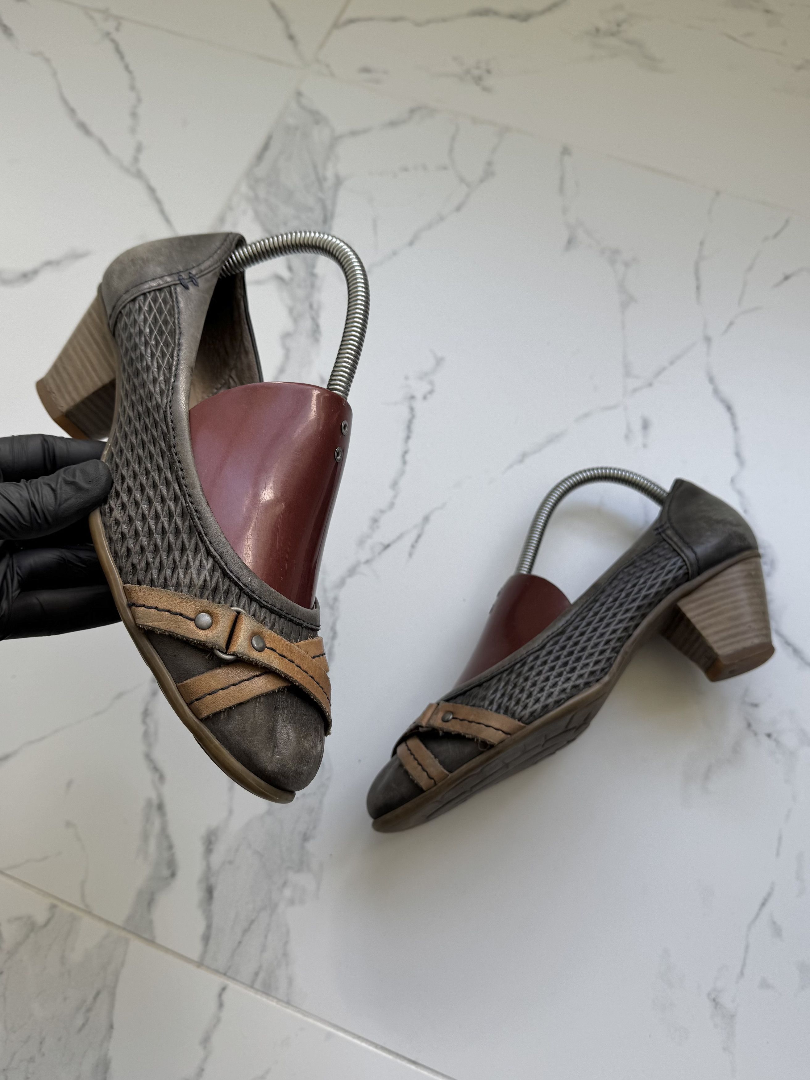 Vintage Vintage Peep Toe Block Heel Mesh Panel Shoes Brown Grey Size US 9 / IT 39 - 1 Thumbnail