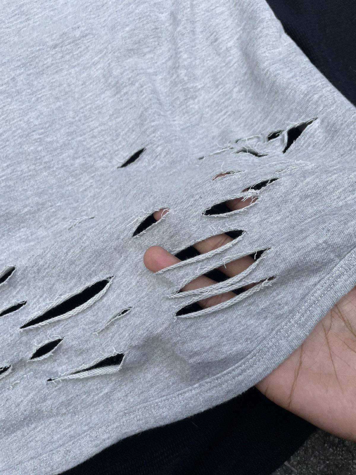 Japanese Brand Distressed Ensemble Long Sleeve T-Shirt Size US M / EU 48-50 / 2 - 7 Thumbnail