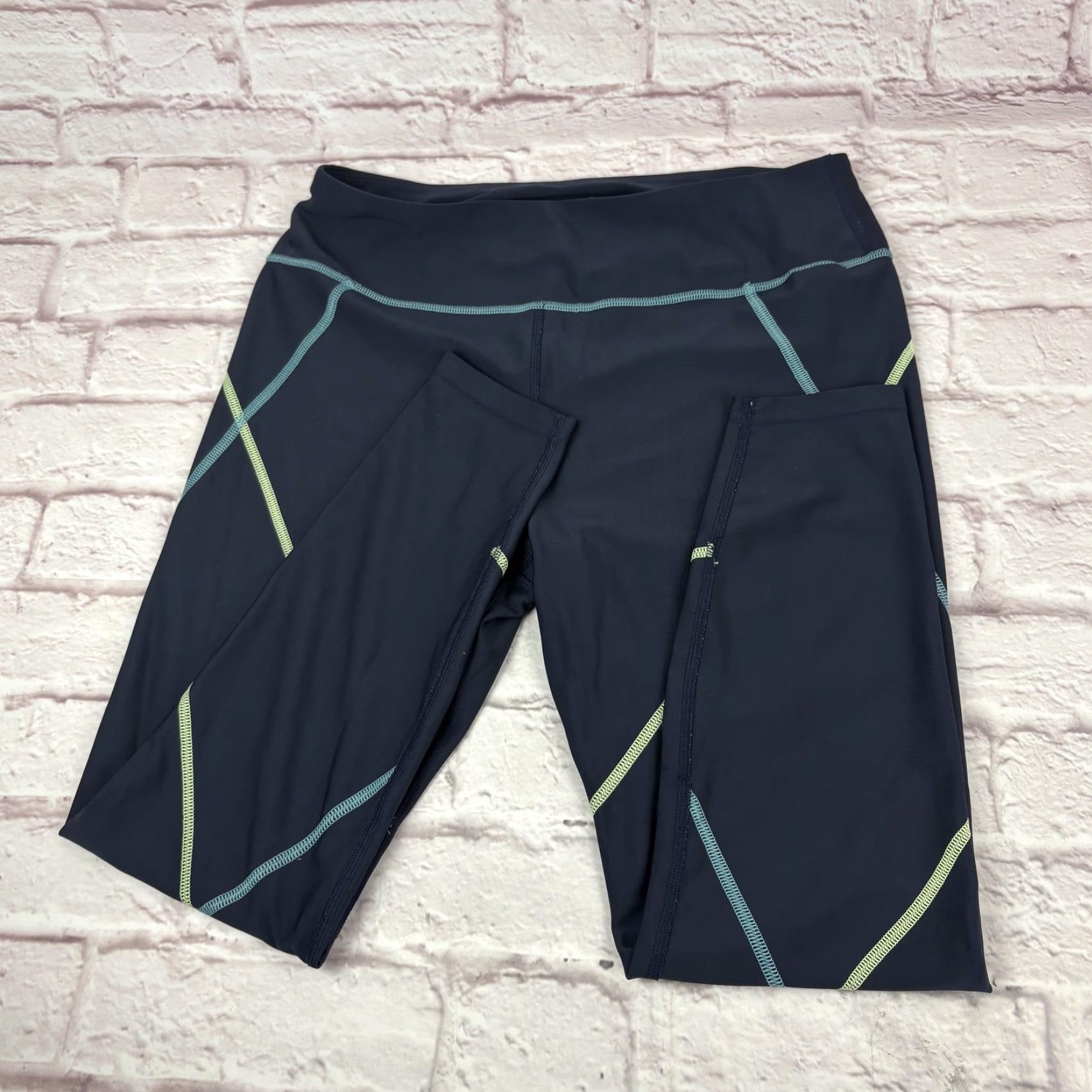 Puma PUMA Leggings Womens Large Black Running Compression Training 32x25 Skinny Inseam 25 Bold Logo Athletic Sport Womens Leggings Size 36" / US 14 / IT 50 - 2 Thumbnail