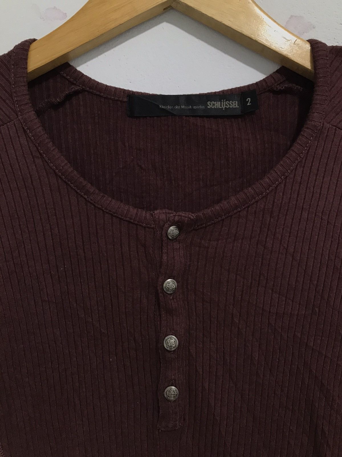 Schlussel Studded button thermal Long sleeve punk rock style Size US M / EU 48-50 / 2 - 4 Thumbnail