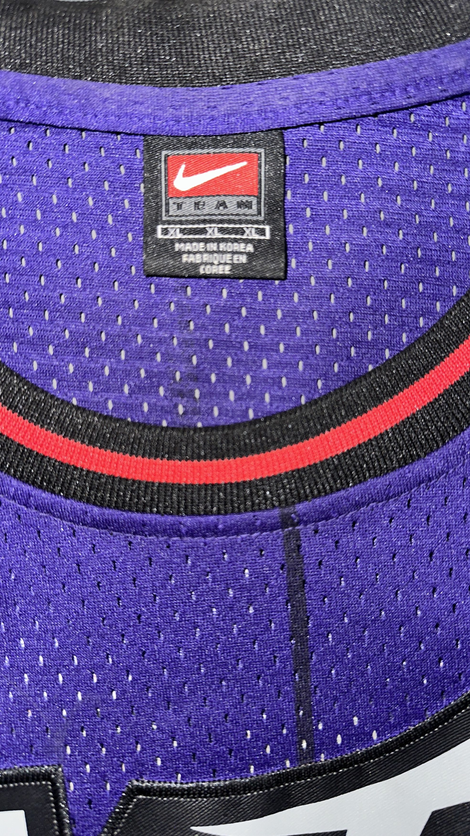 Nike 90's Vince Carter Toronto Raptors Jersey Size US XL / EU 56 / 4 - 4 Thumbnail