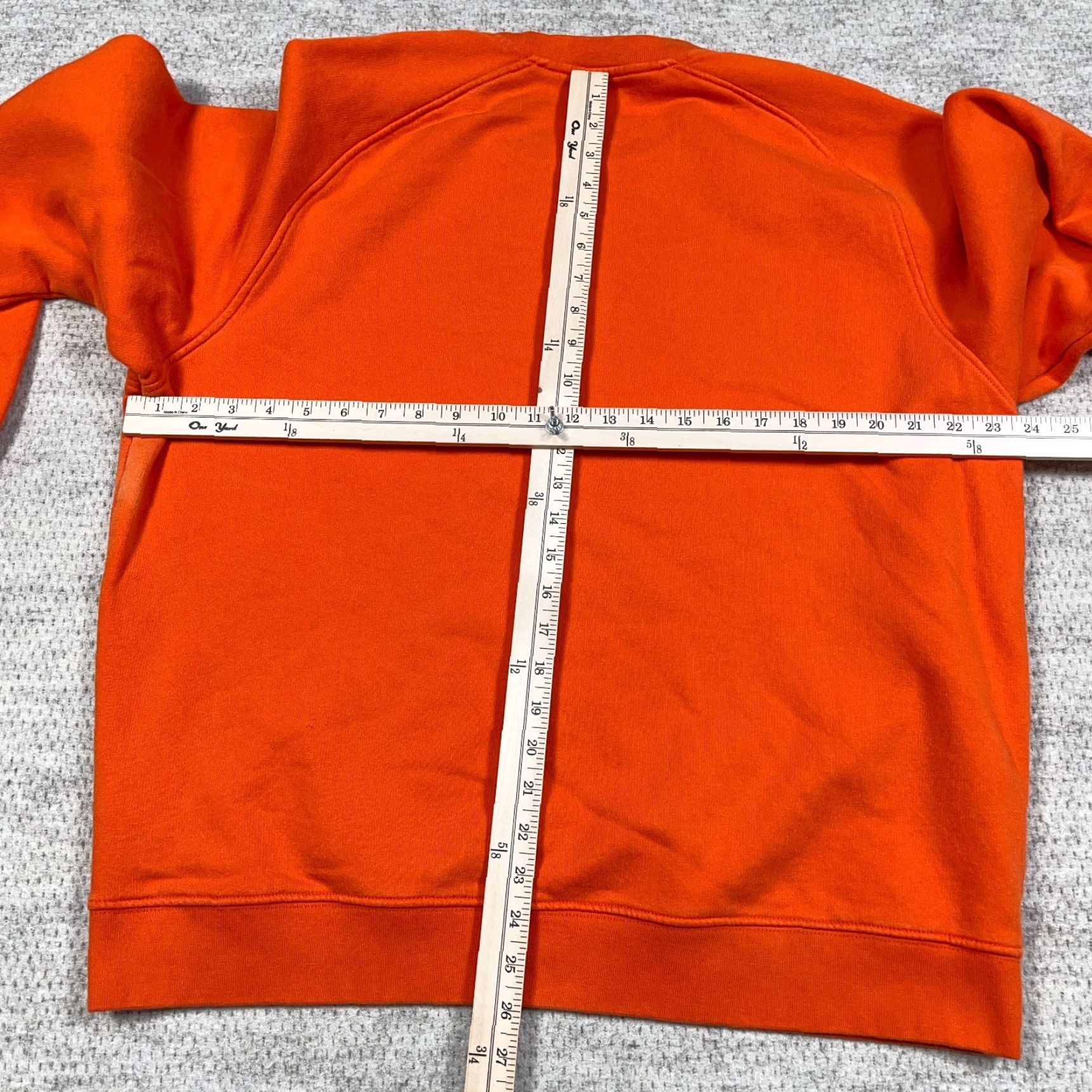 Nike VINTAGE Nike Sweatshirt Men XL Orange Crewneck Pullover 2000s Y2K Sportswear Classic Logo Size US XL / EU 56 / 4 - 7 Thumbnail