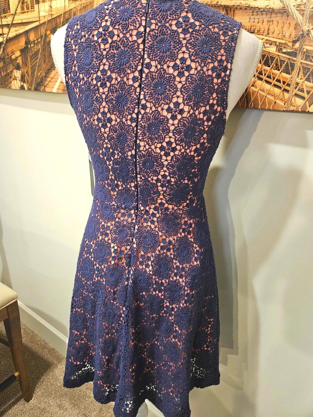 French Connection French Connection Crochet V-Neck Summer Dress #548 Size S / US 4 / IT 40 - 4 Thumbnail