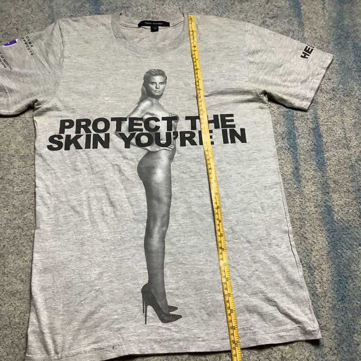 Marc Jacobs MARC JACOBS PROTECT THE SKIN YOU'RE IN Heidi Klum Size US S / EU 44-46 / 1 - 11 Thumbnail